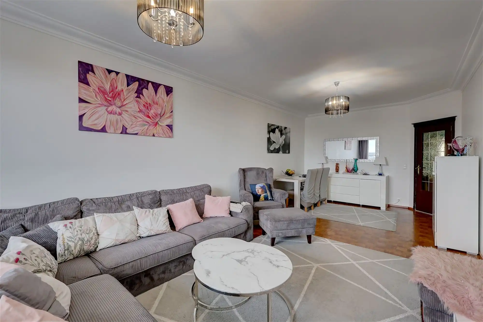 Appartement met 2 slaapkamers en twee terrassen foto 3