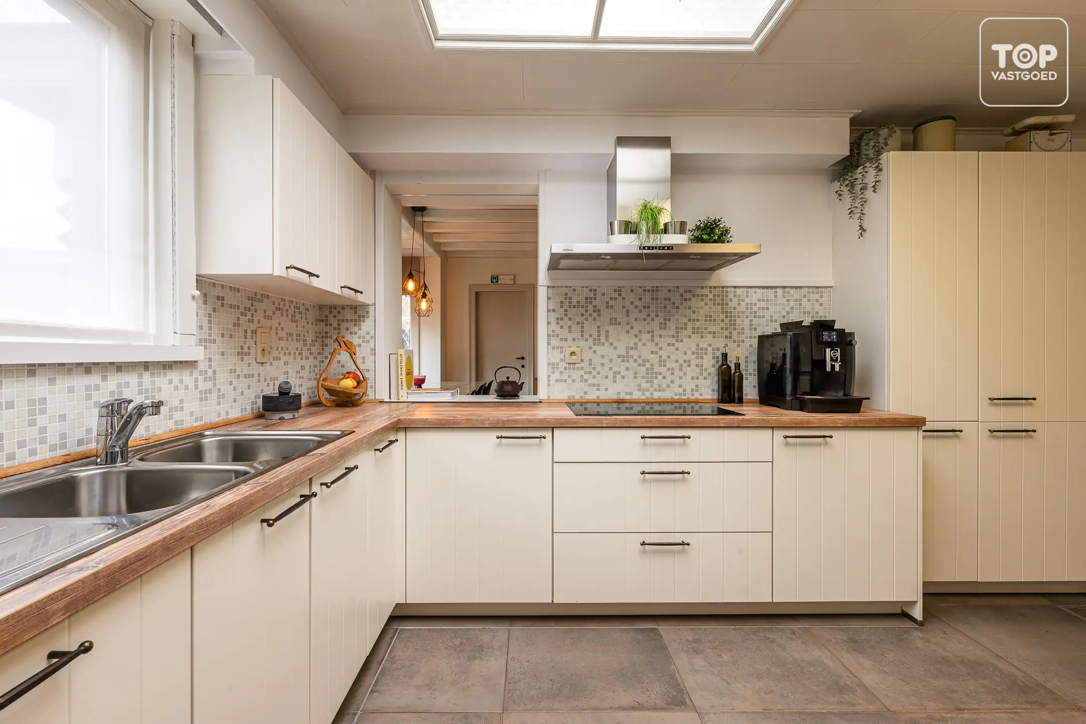 Instapklare woning met 4 slaapkamers op toplocatie in Drongen foto 8