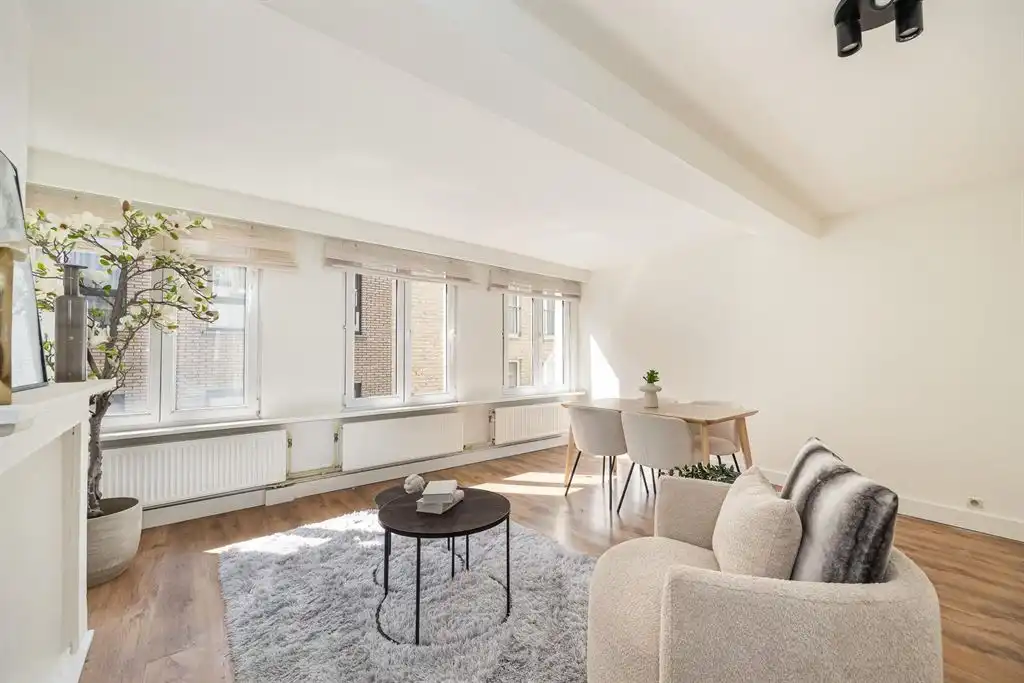 Charmant appartement in Antwerpen foto {{pictureIndex}}
