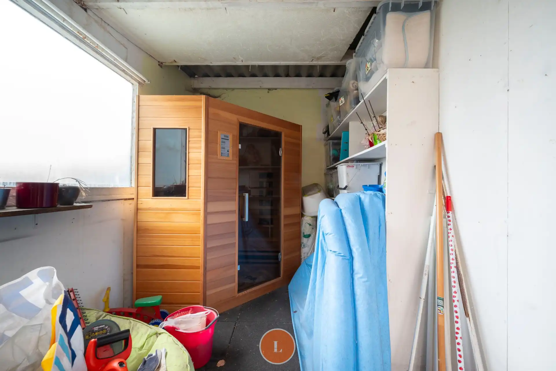 Instapklare woning met 2 slaapkamers, gezellige tuin en garage. foto 15