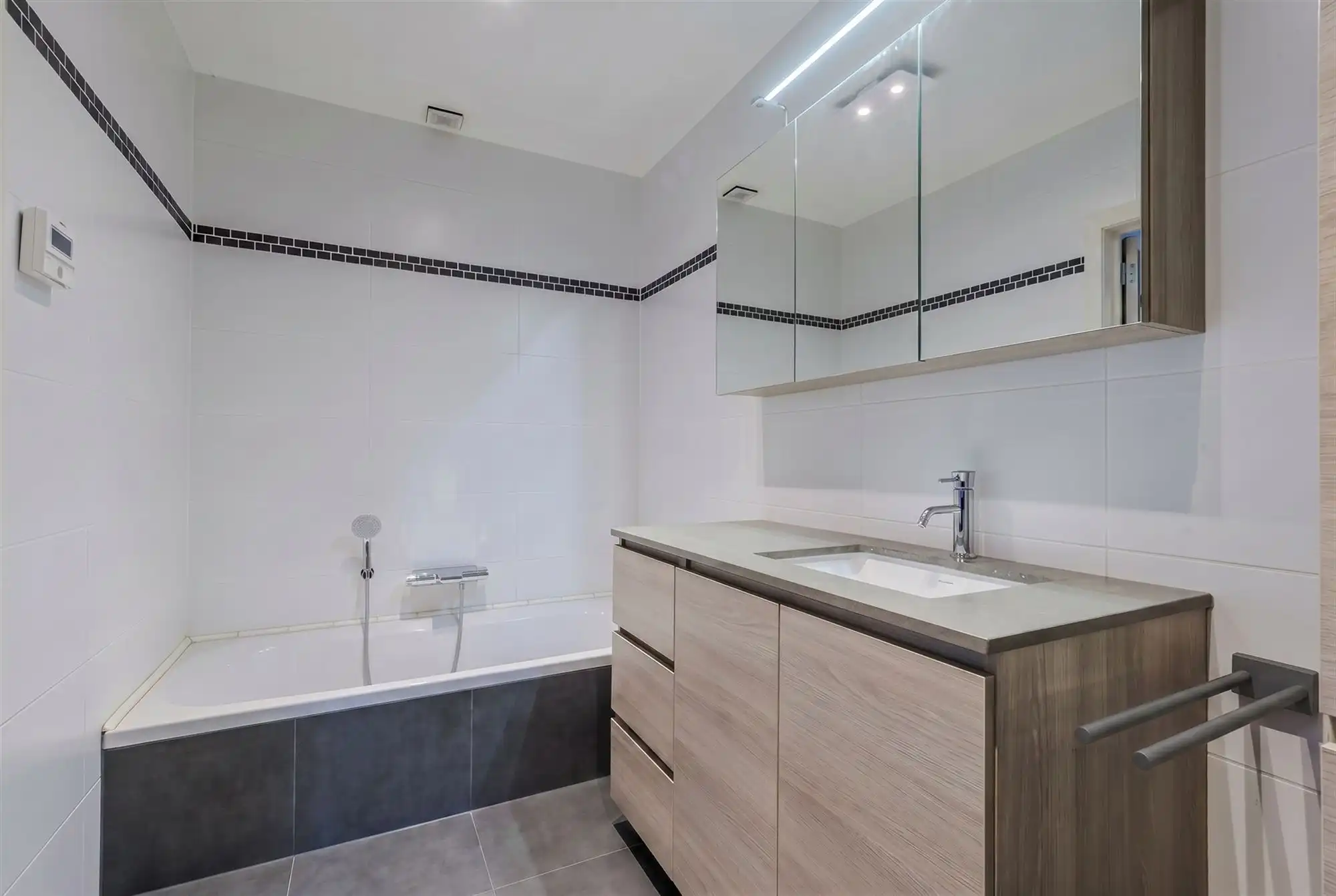 EXCLUSIEF WONEN IN HET GROEN OP 1.806 M² MET EPC A+++ foto 16