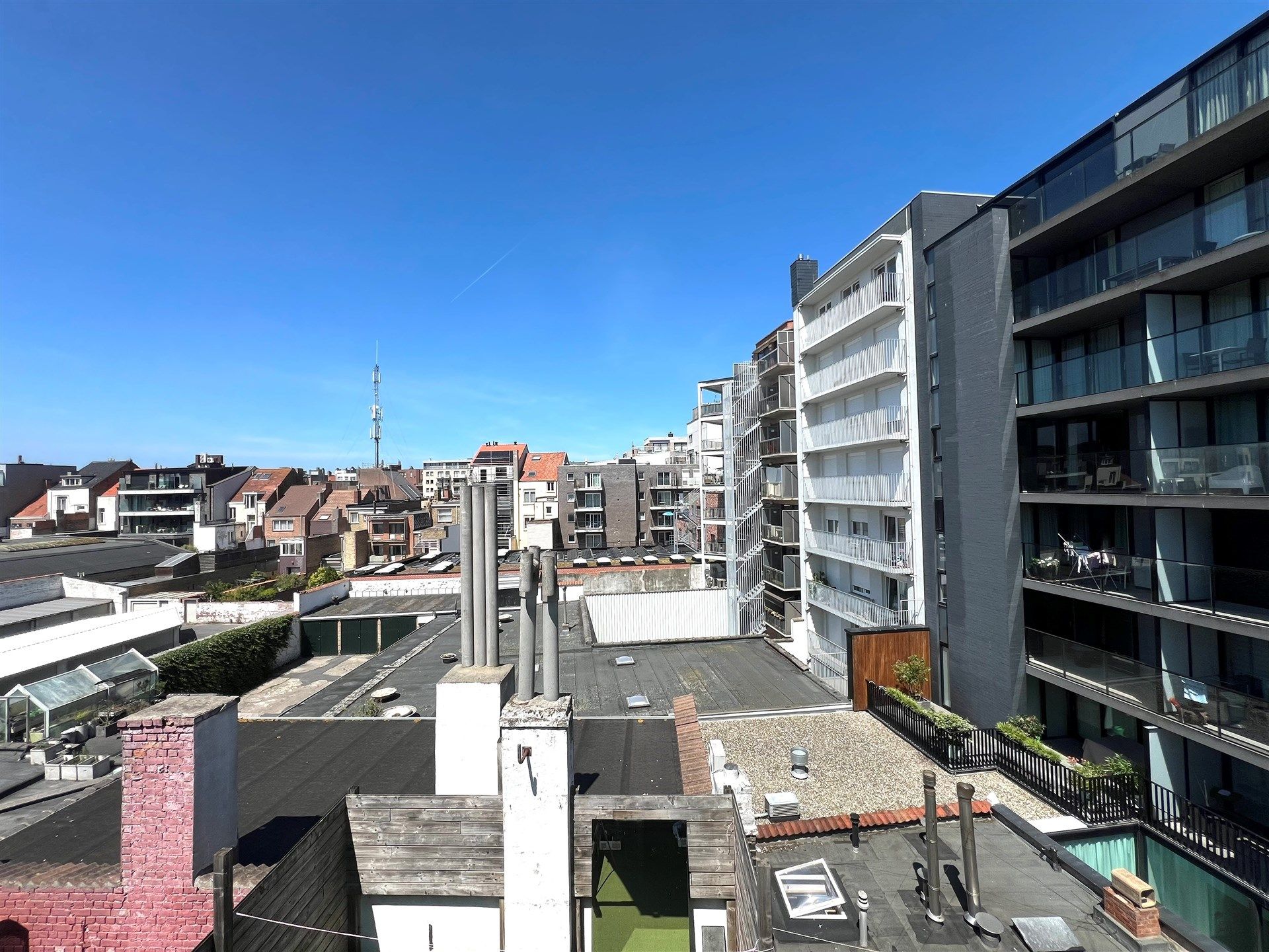 Handelspand met  woonst  4 slaapkamers te Oostende foto 16