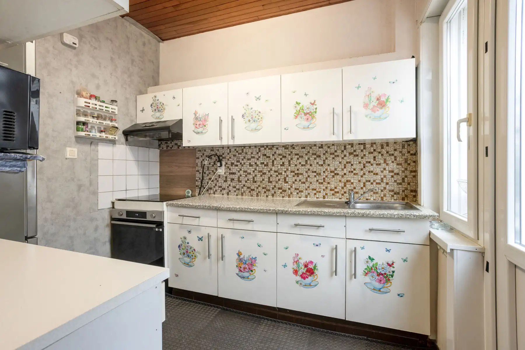 Te moderniseren woning met tuin en garage te Denderleeuw foto 7