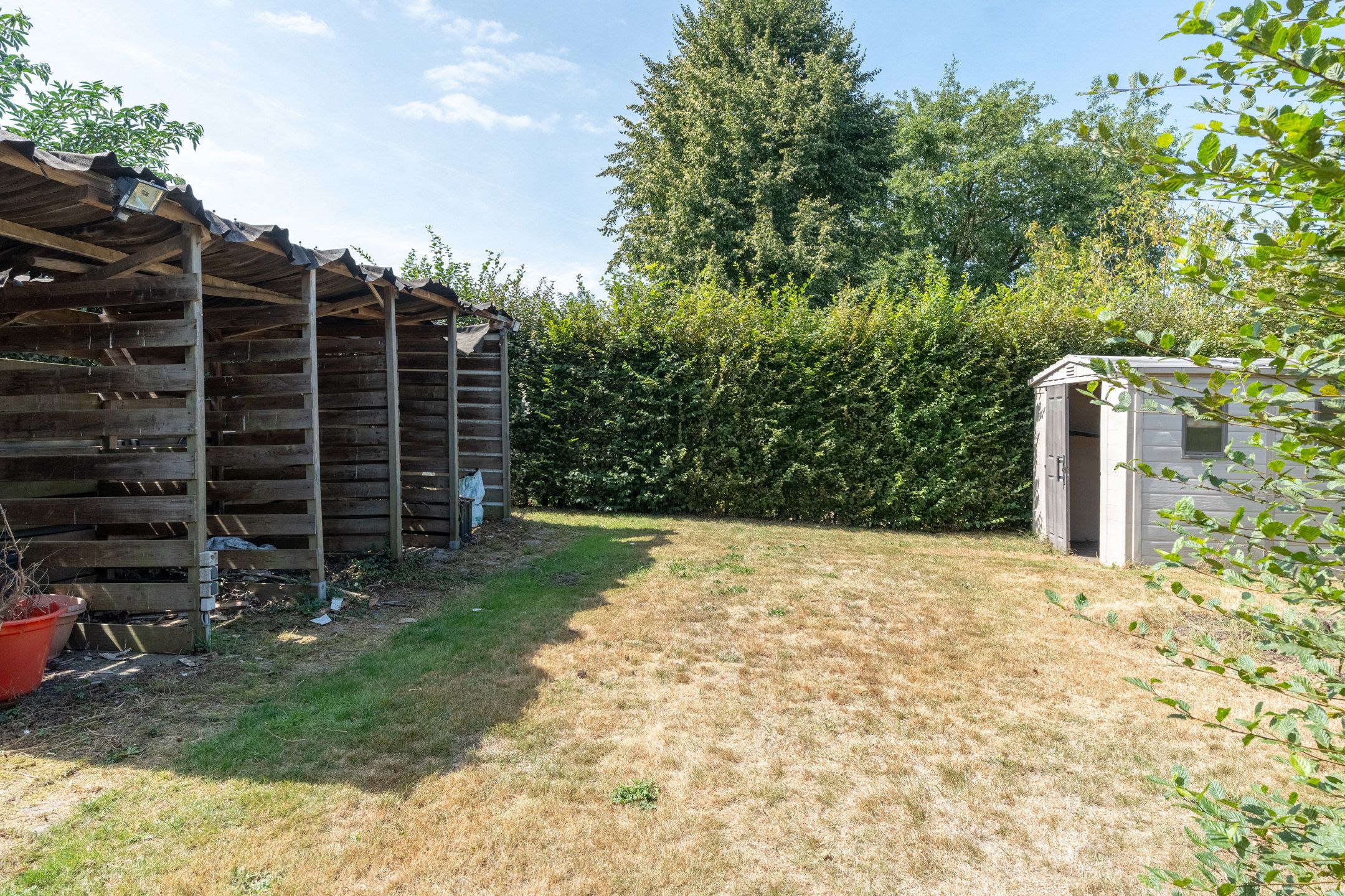 Ruime woning met 4 slpks op mooi zuidperceel van 1.041 m²  foto 63