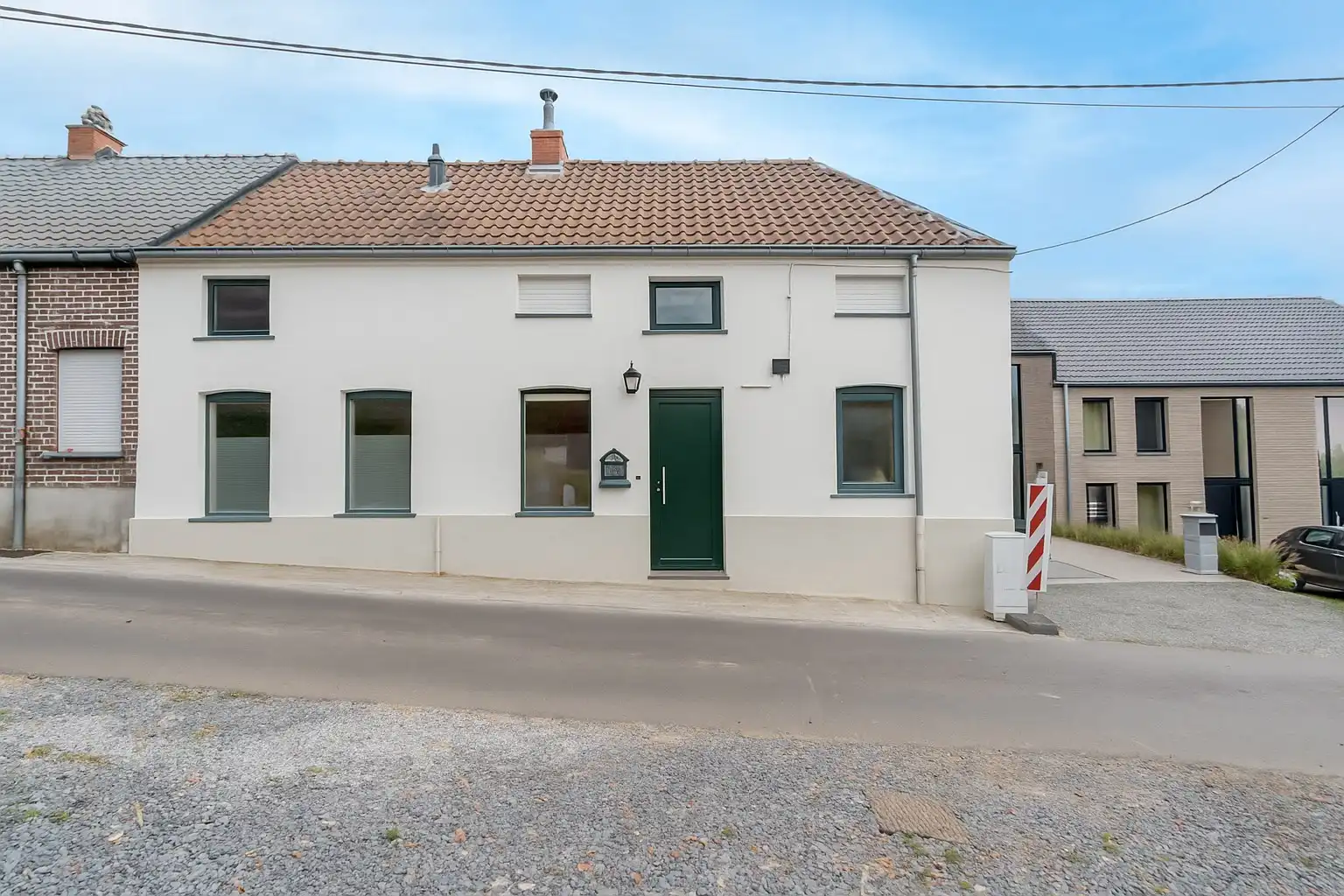 Instapklare halfopen bebouwing op topligging foto {{pictureIndex}}