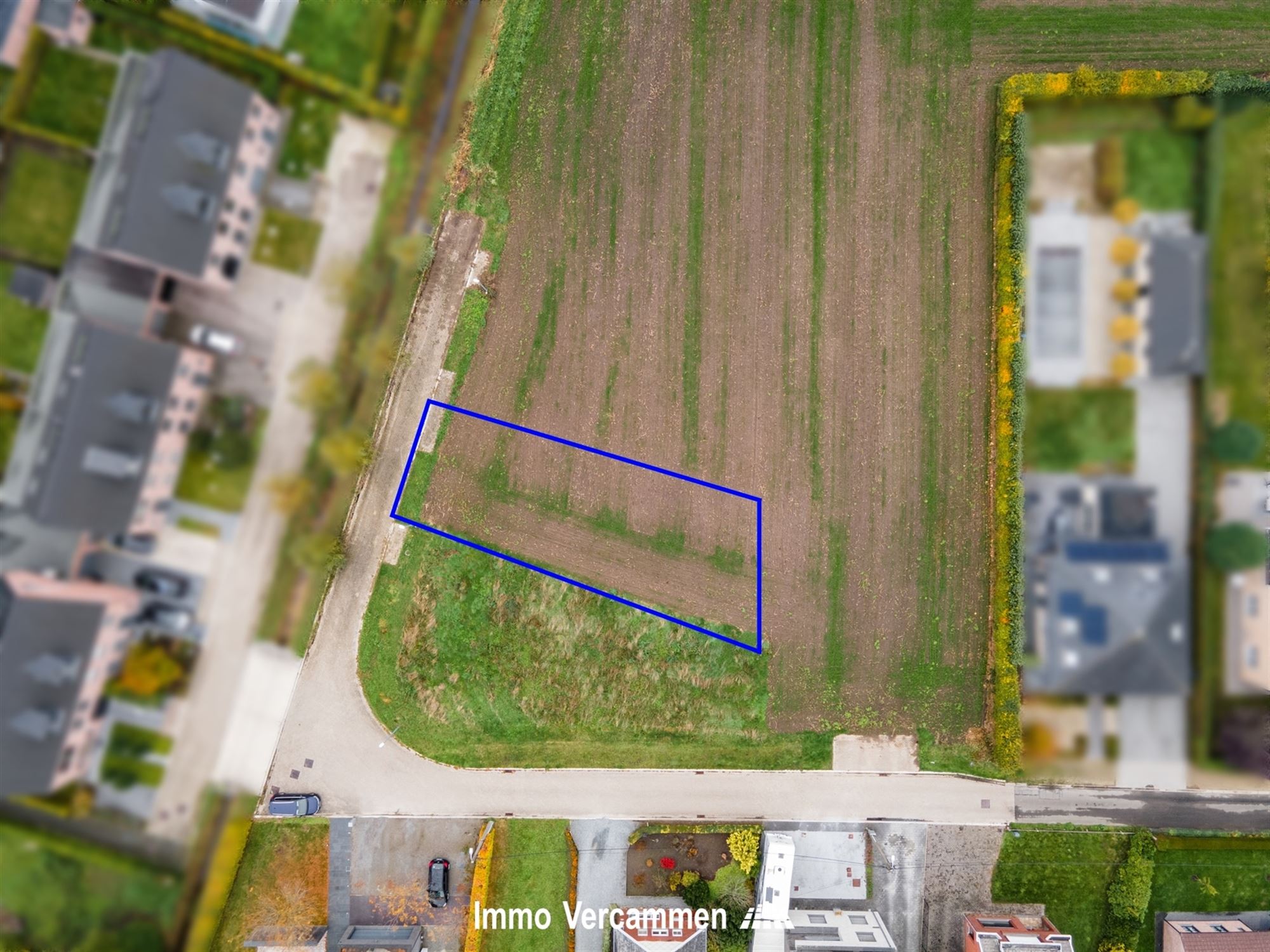 Bouwgrond voor HOB - opp. 366 m² - gunstig gelegen te Putte - Peulis foto {{pictureIndex}}