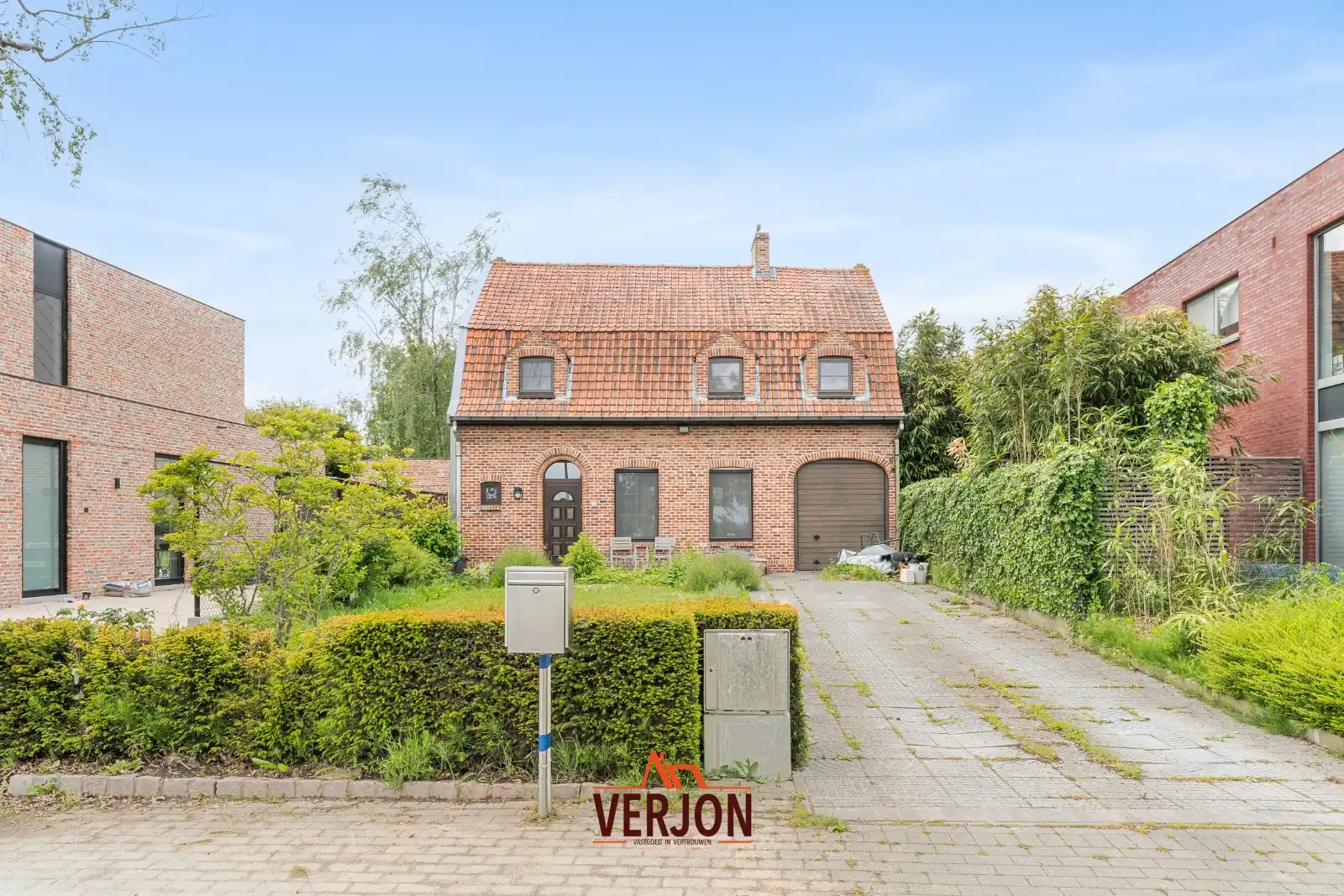 Te renoveren woning met enorm perceel van 2.251 m² in Emelgem! foto 23