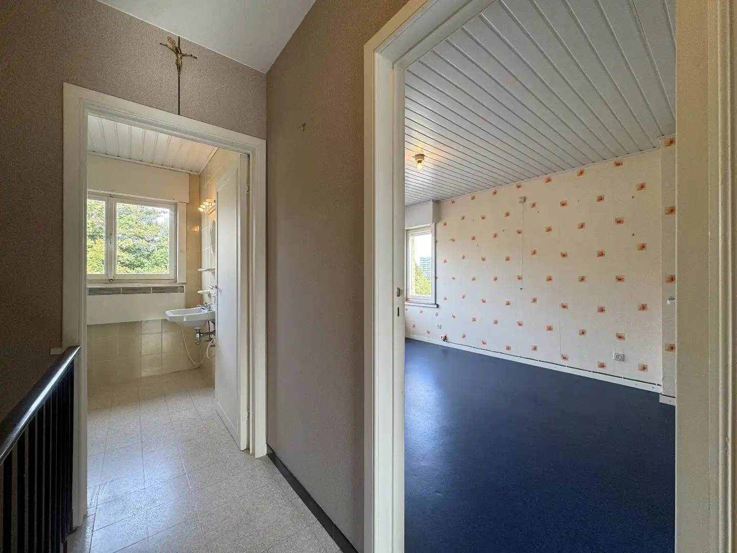 Te renoveren halfopen bebouwing met bijzonder veel potentieel in rustige verkavelingswijk foto 15