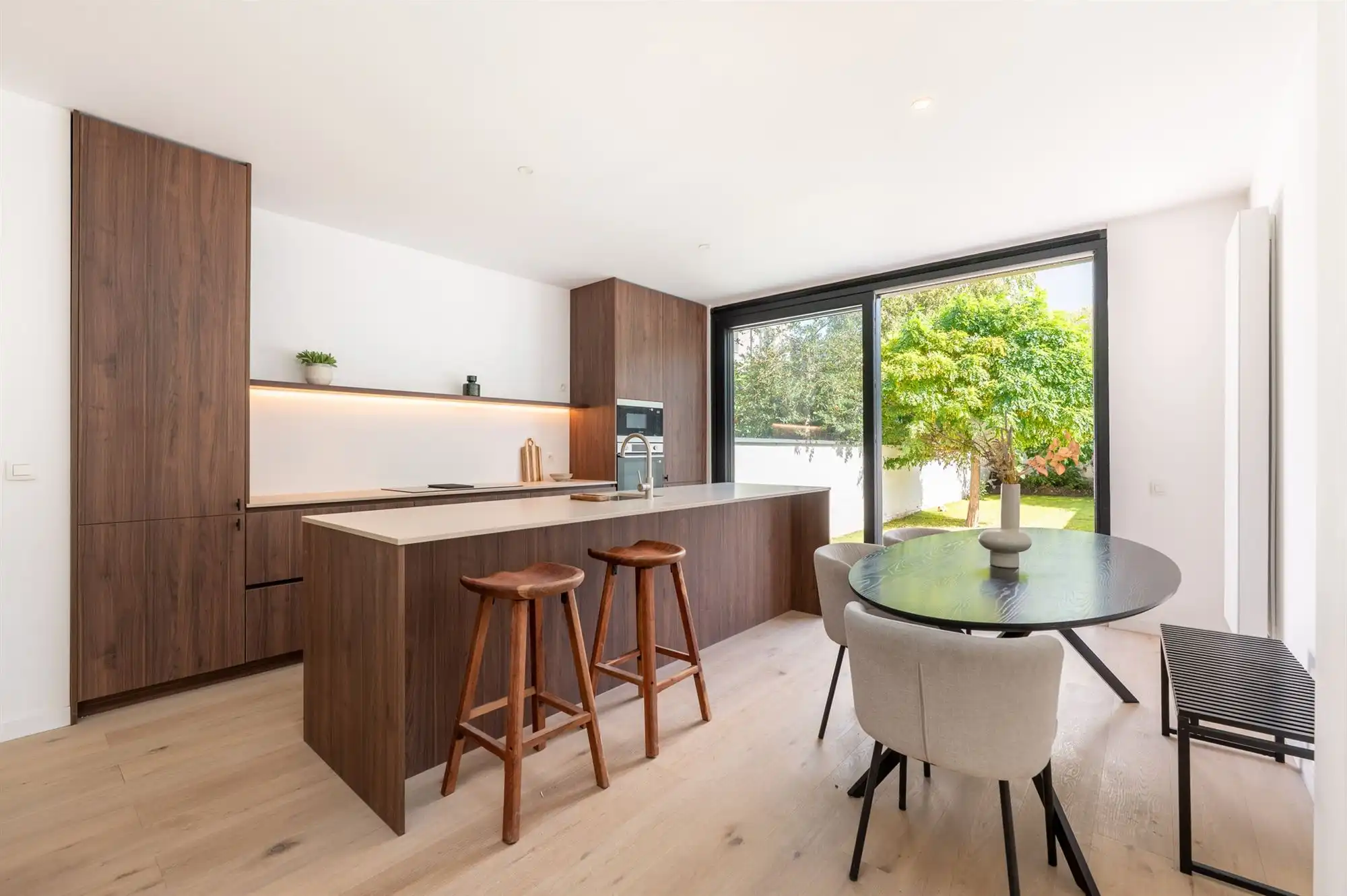 Gerenoveerde woning aan het Boelaerpark met tuin en garage foto 6