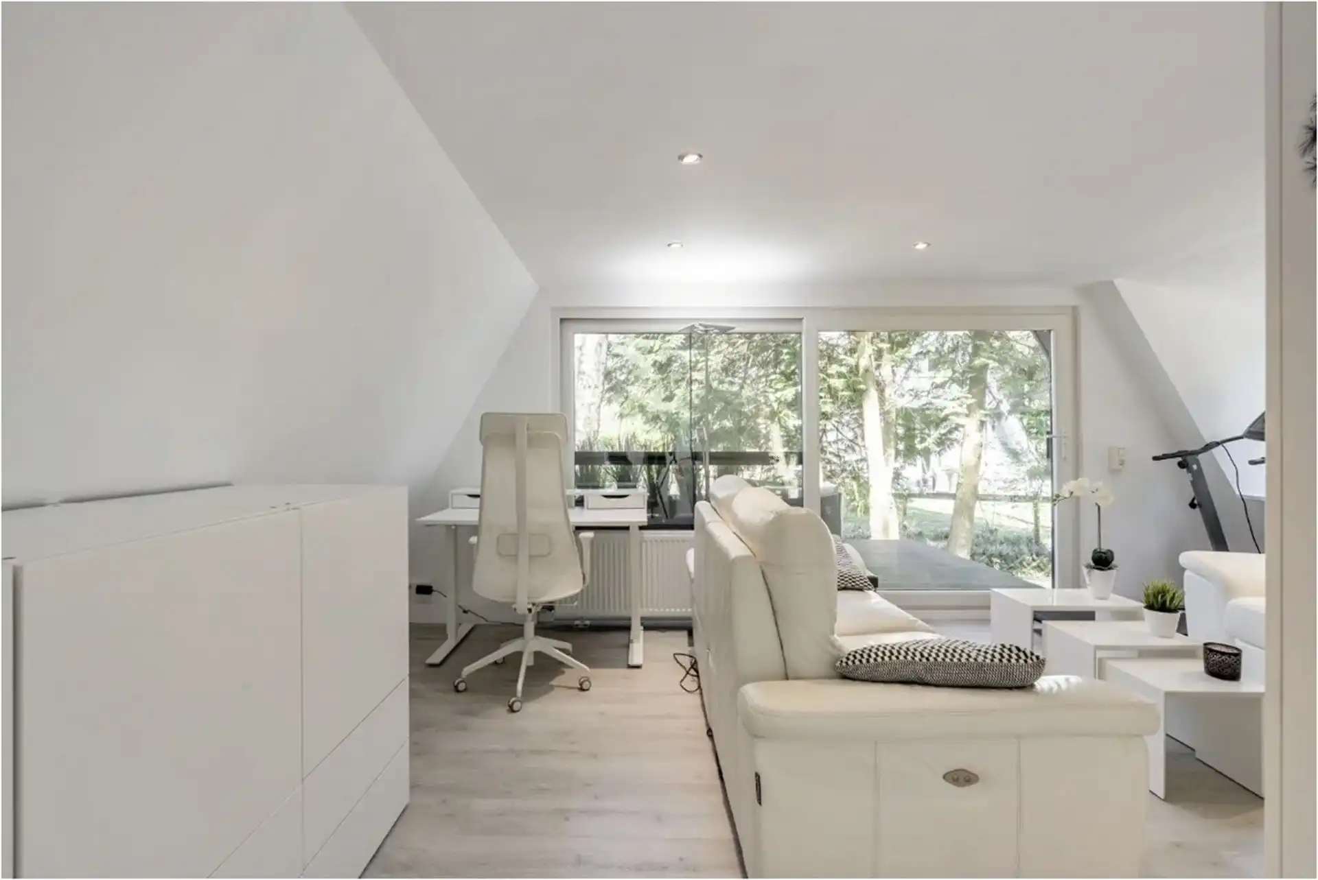 Instapklare vakantiewoning (punthuisje) met 2 slaapkamers op vakantiedomein Sonnevijver! foto 8