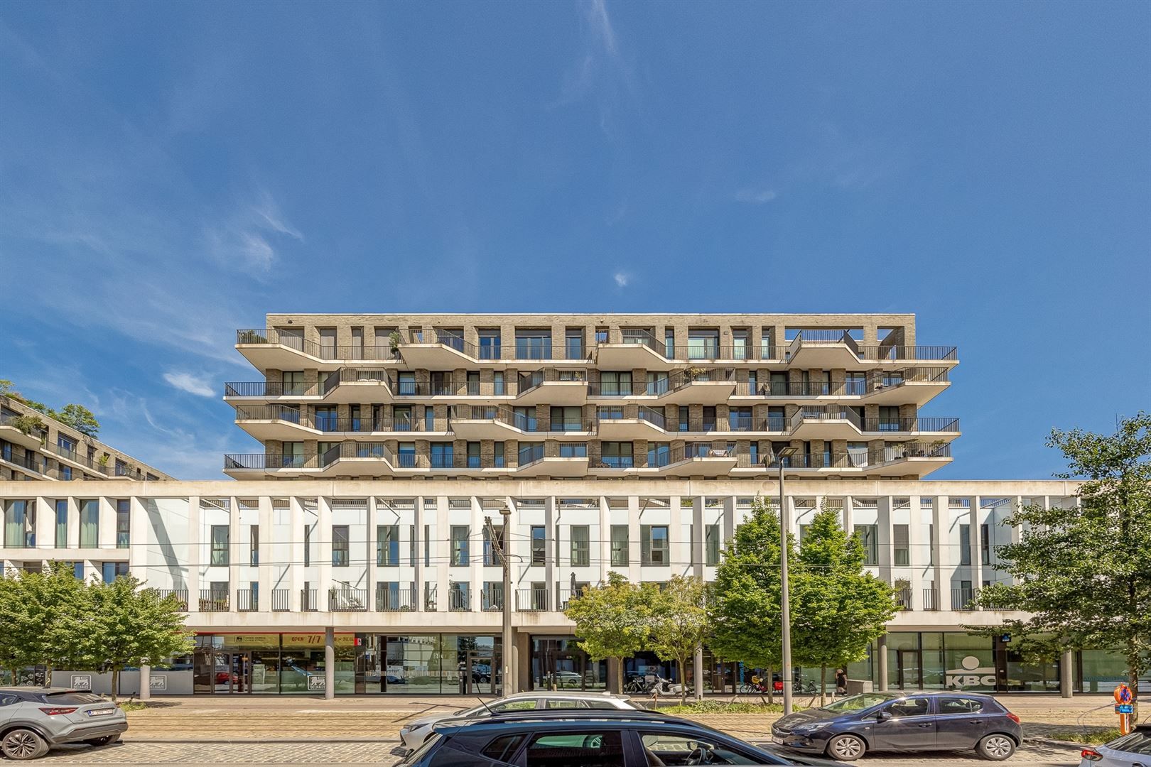 Stijlvol wonen met XXL-terras foto {{pictureIndex}}