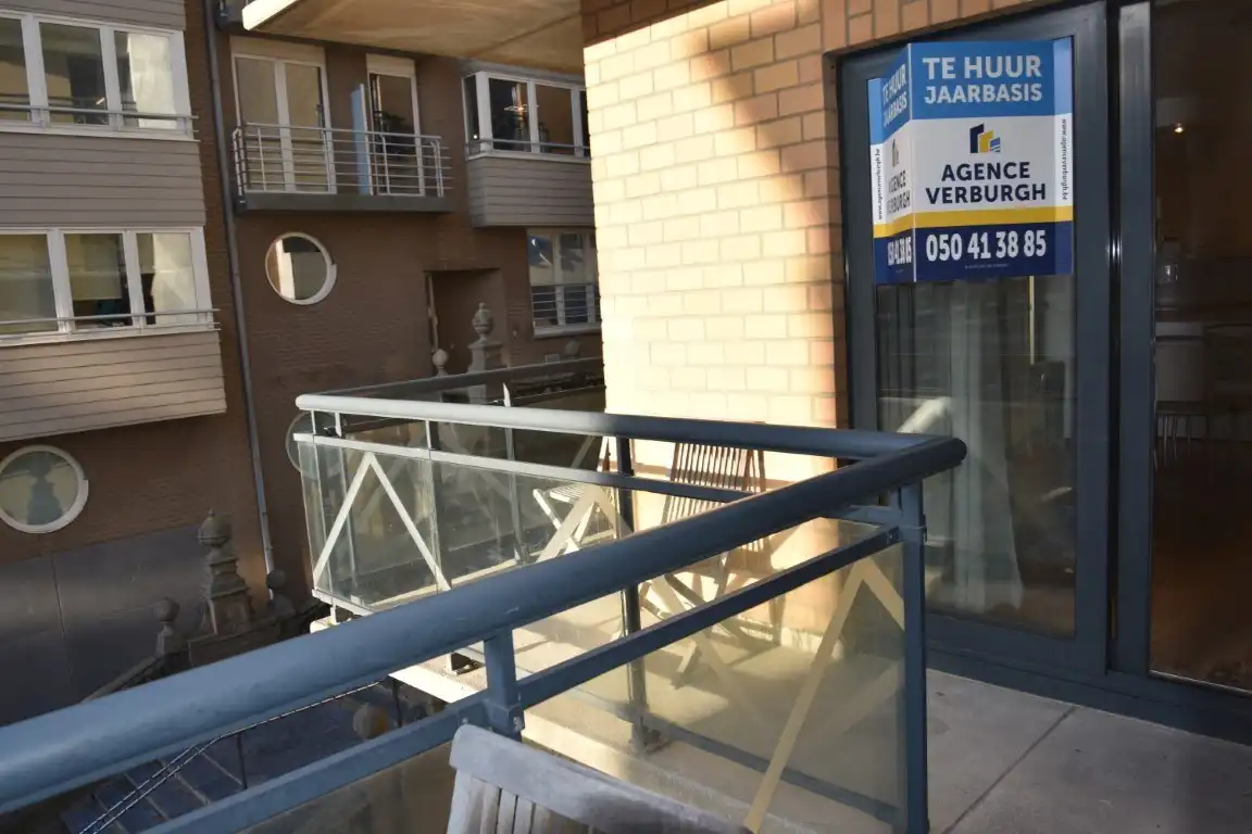 Centraal gelegen appartement met 2 slaapkamers foto 16