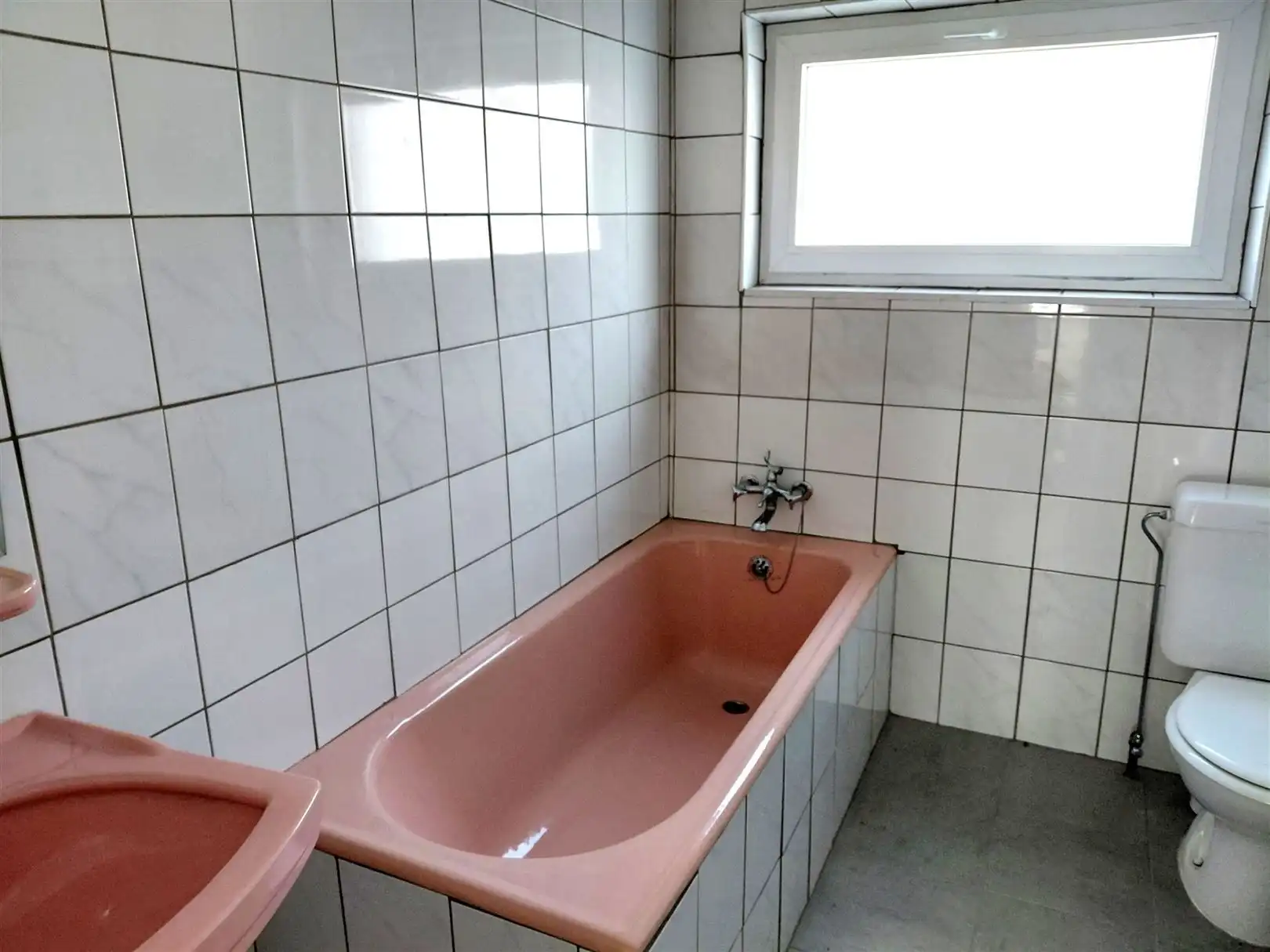 TE HUUR: Gesloten bebouwing met 2 slaapkamers in het centrum van Heusden! foto 18