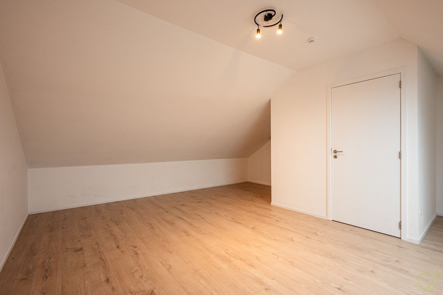 Instapklare BEN-woning met 4 slaapkamers en tuin in rustige verkaveling foto 23