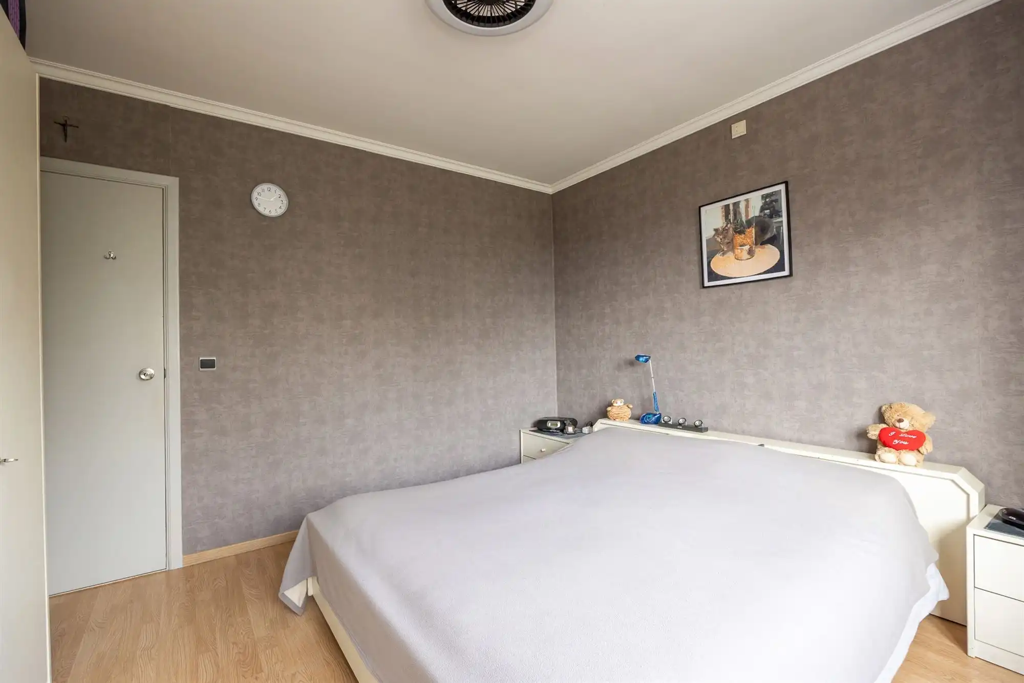 Instapklaar appartement met terras en garage foto 7