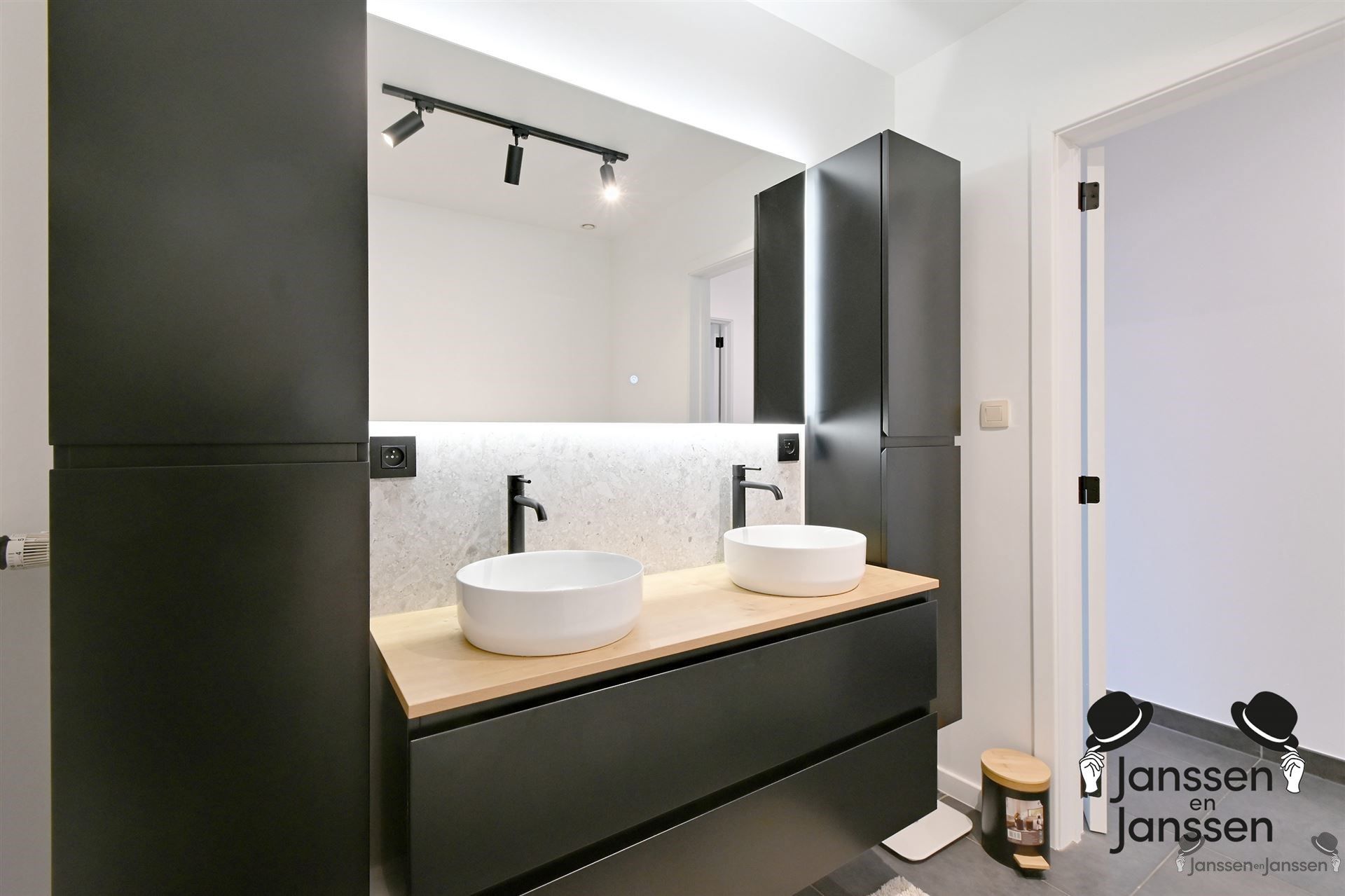 Instapklaar duplexappartement met terras foto 14