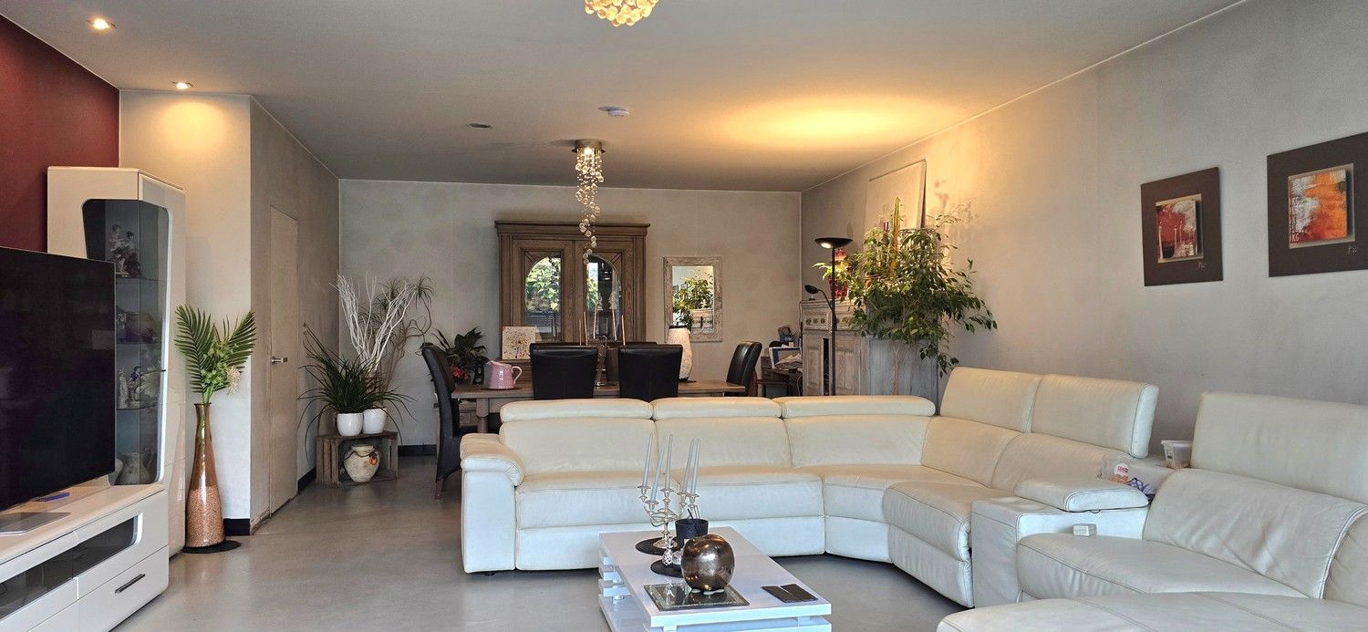 Strategisch goed gelegen bedrijfsgebouw met woonst te koop in Herk-de-Stad foto 14