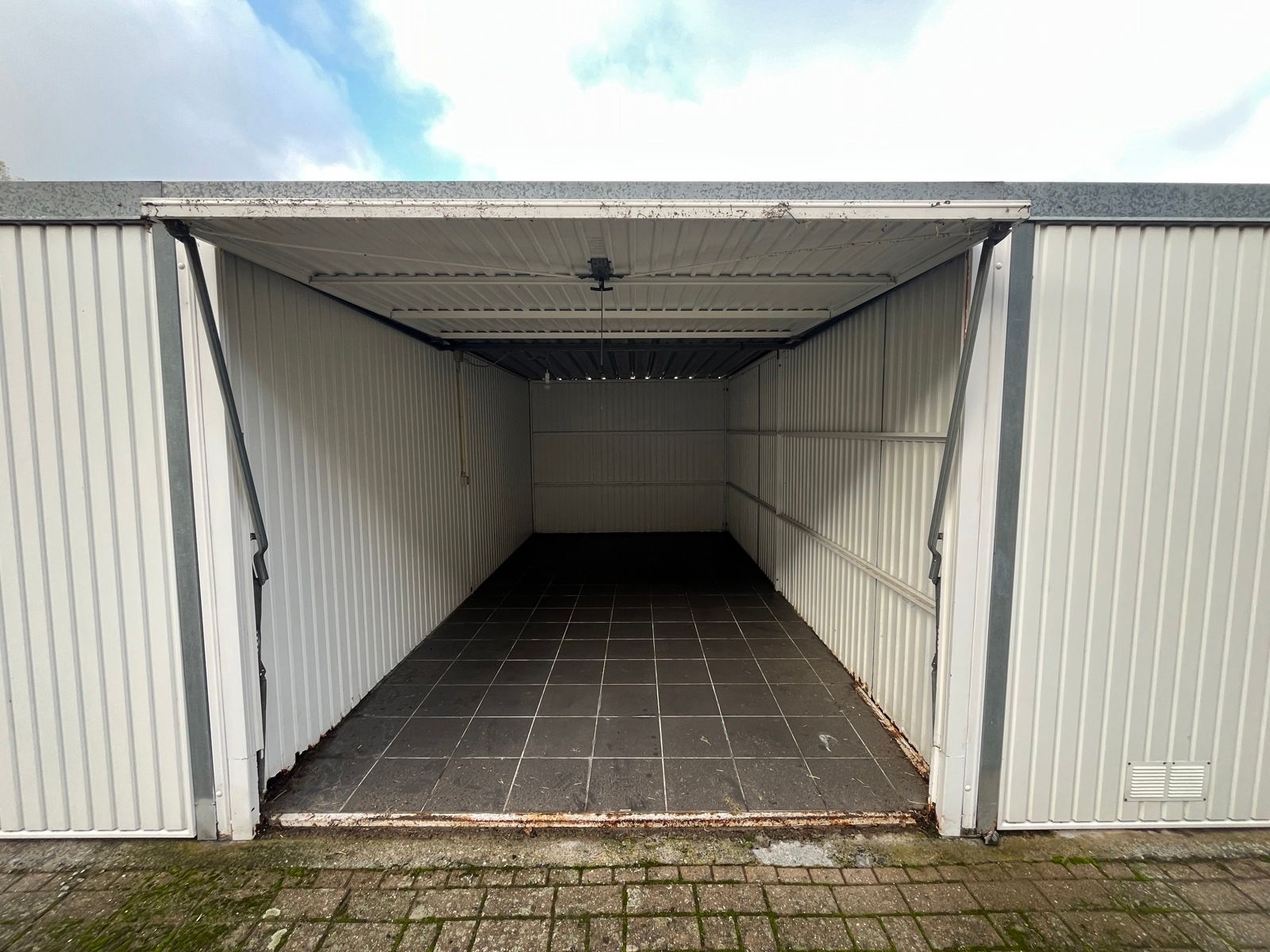 App. met 2 slpk, 2 terrassen en garagebox nabij centrum foto 13