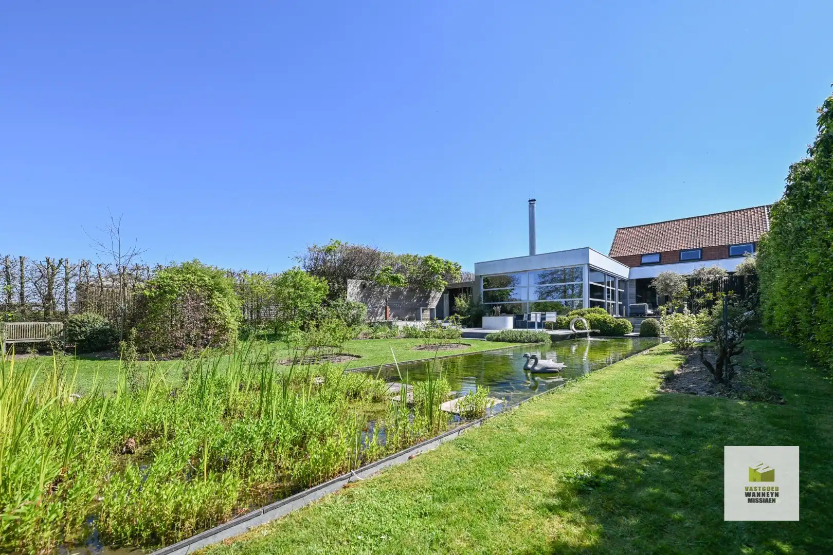 Unieke architectenwoning met hoogwaardige afwerking, landelijk vergezicht en twee kantoorruimtes foto 36