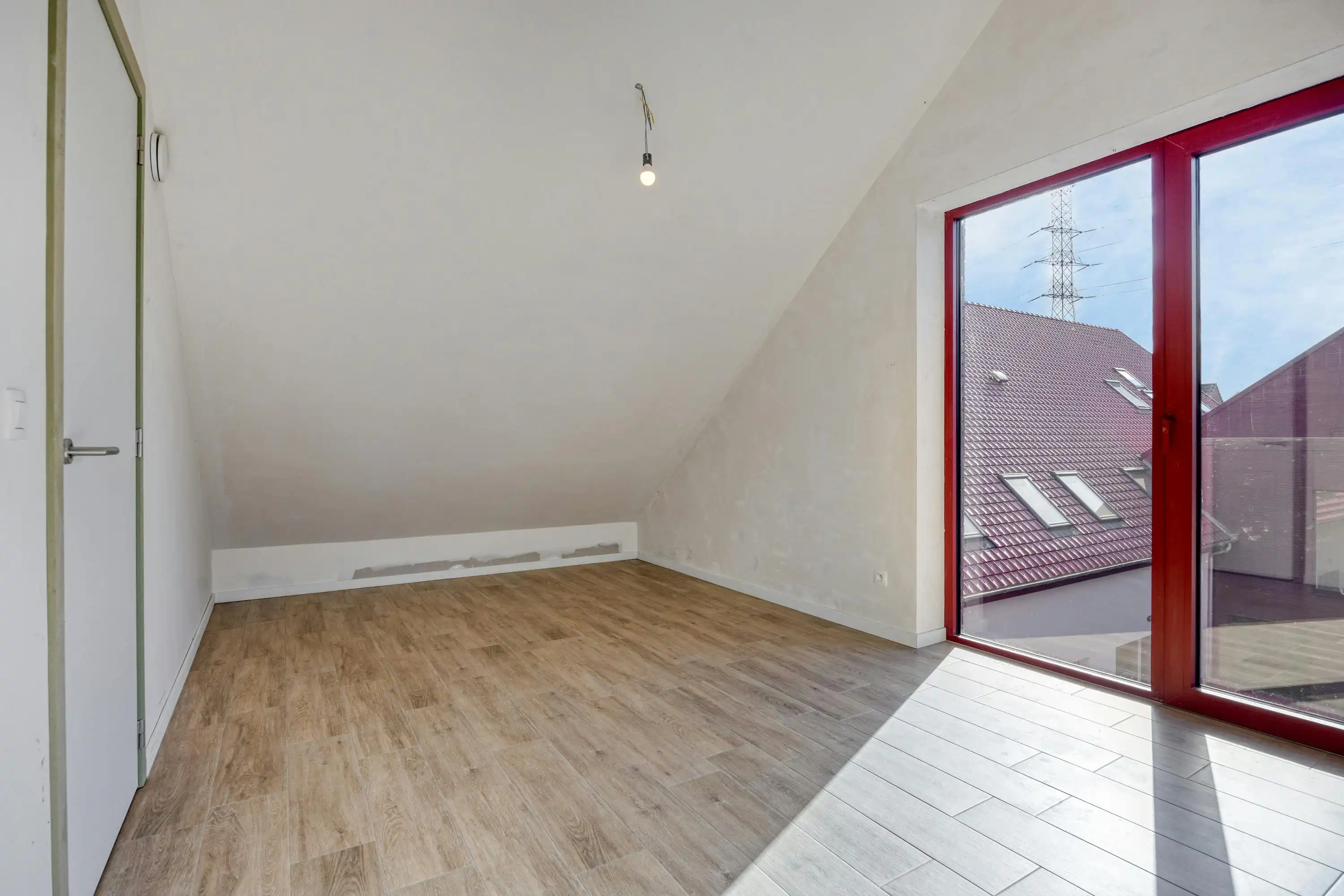 Unieke woning met 3 slaapkamers en twee badkamers foto 10