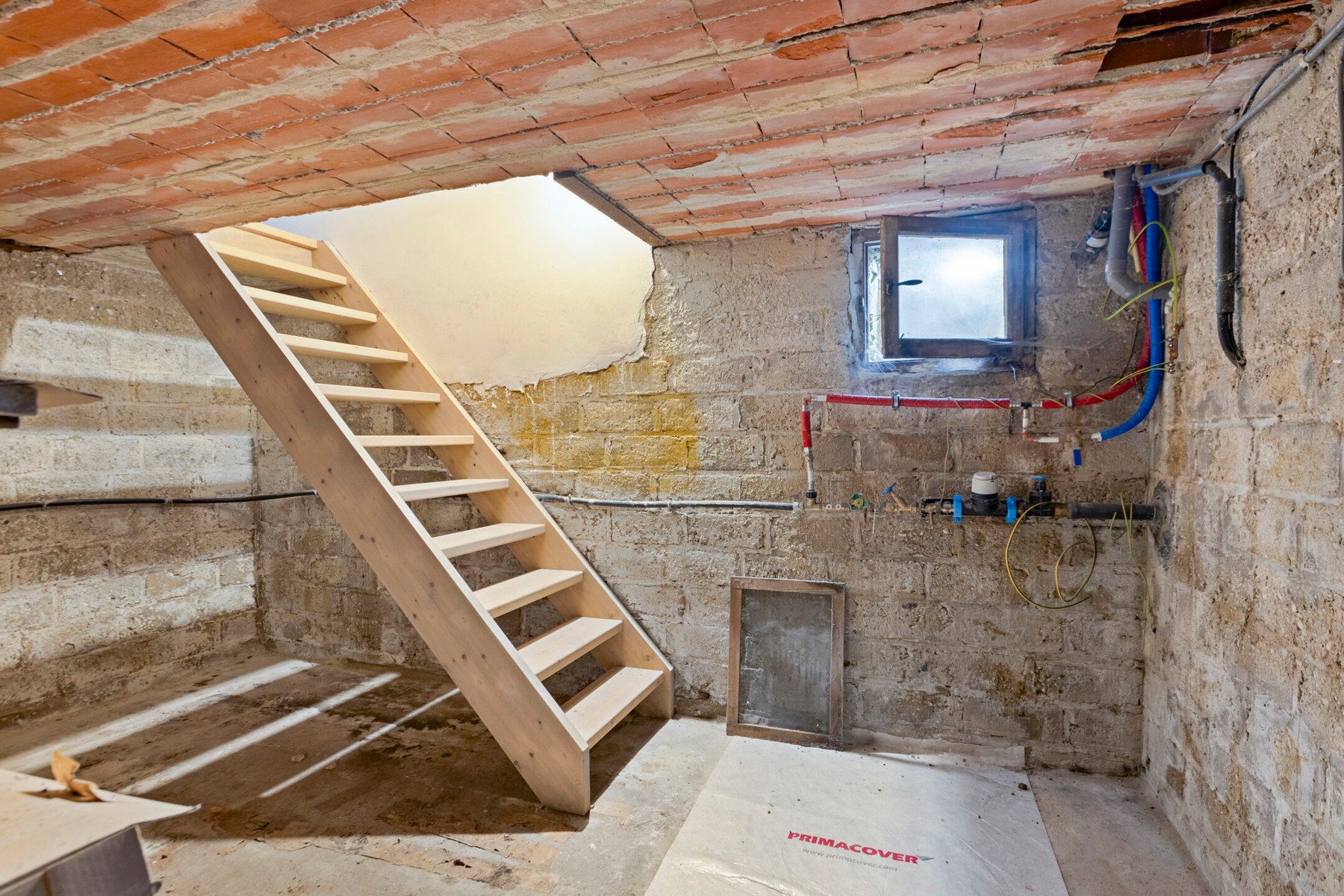 Gerenoveerde woning met drie slaapkamers foto 30