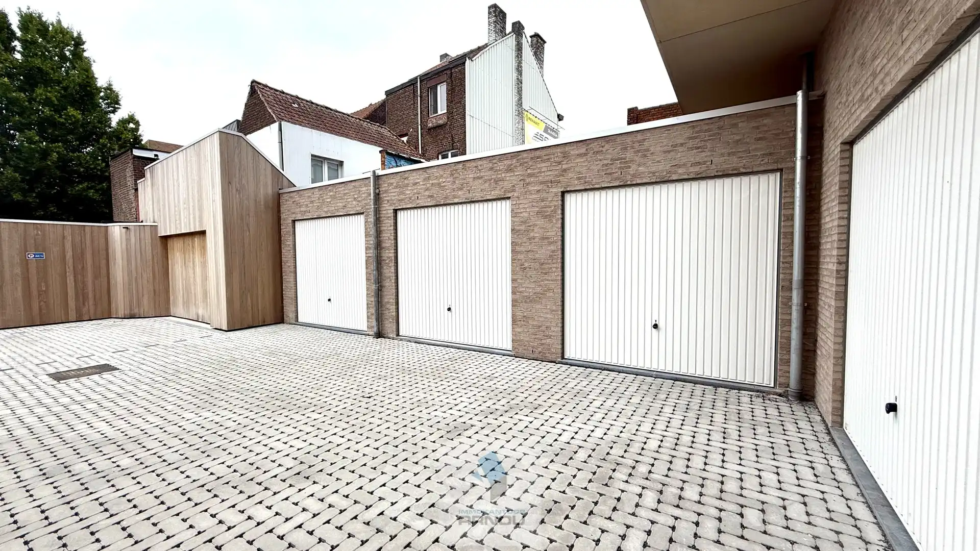 Prachtig ruim nieuwbouwappartement met 2 slaapkamer en garage foto 17