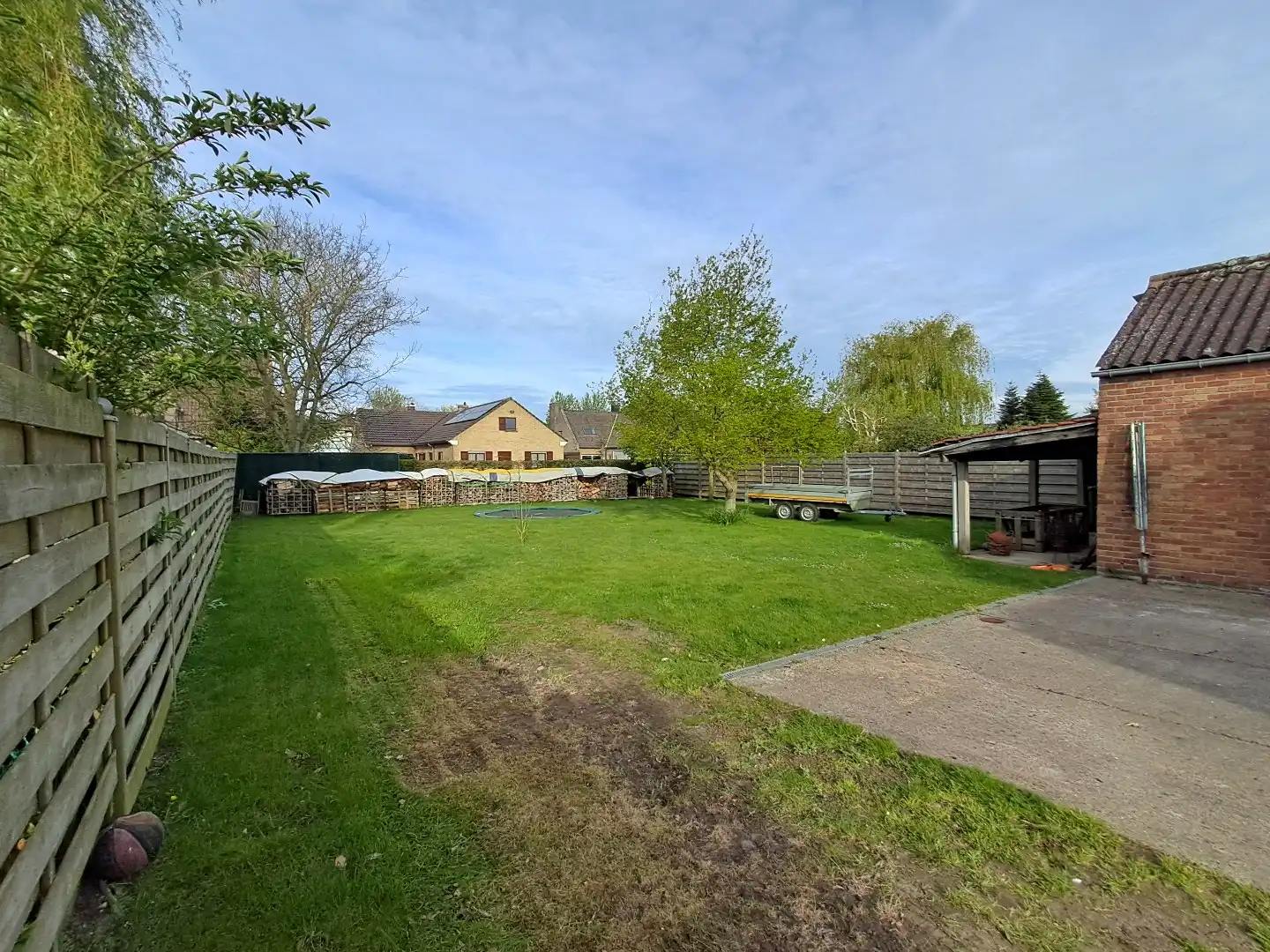 Woning in Sijsele met ruime tuin en grote garage! foto 24