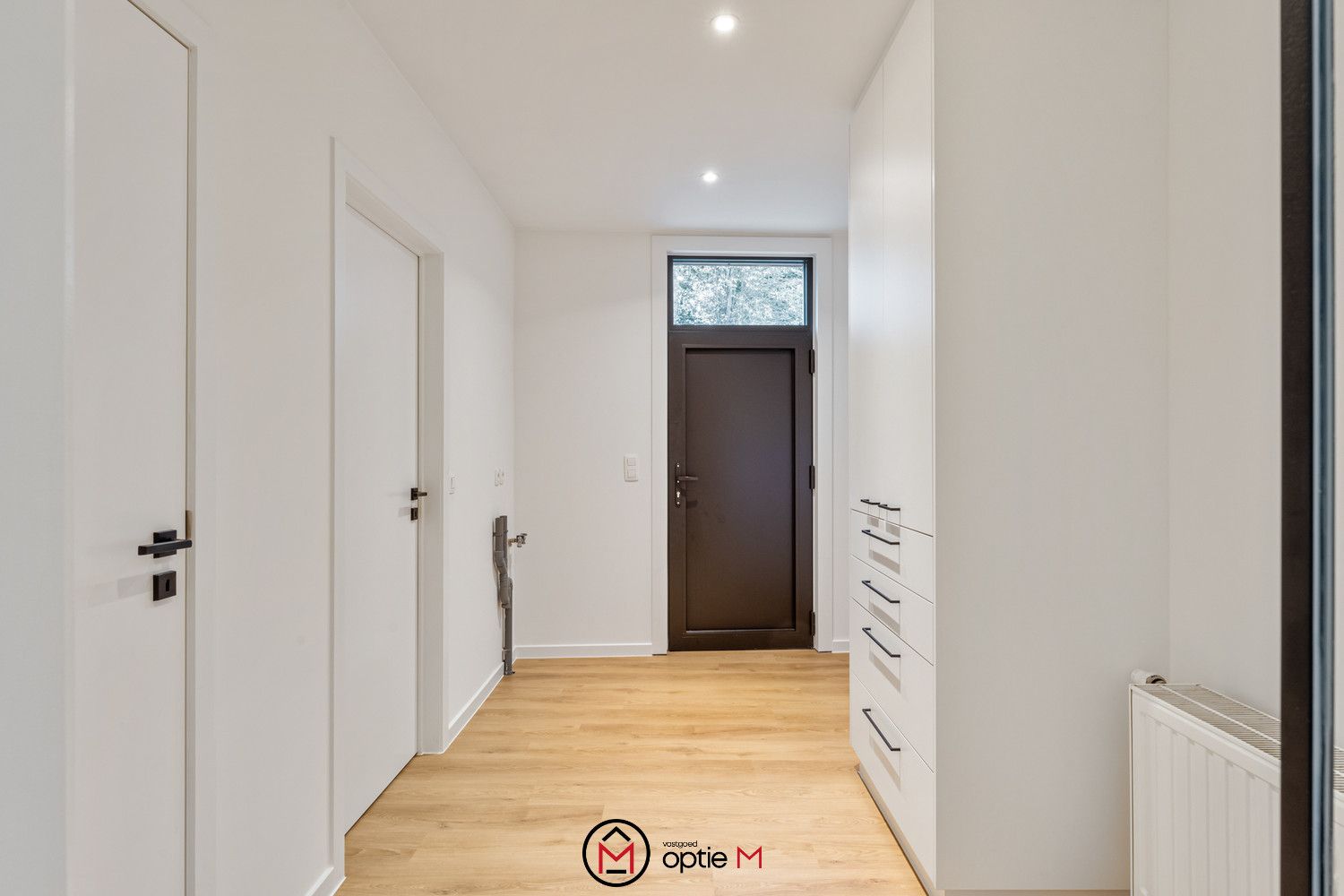 Volledig gerenoveerde woning met 4 slaapkamers en 2 badkamers in Hasselt foto 13