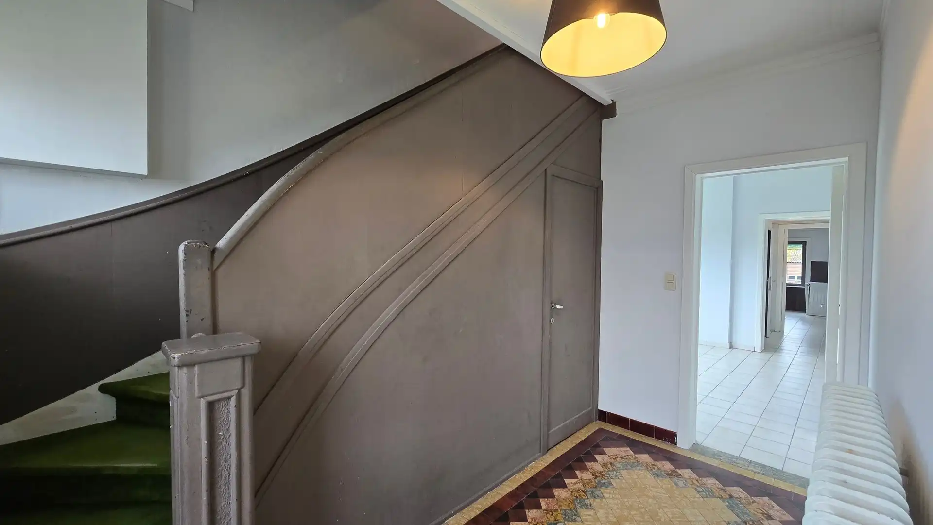Karaktervolle Vrijstaande Woning met Veranda, Ruime Tuin en Vrijstaande Garage in Veltem-Beisem foto 5