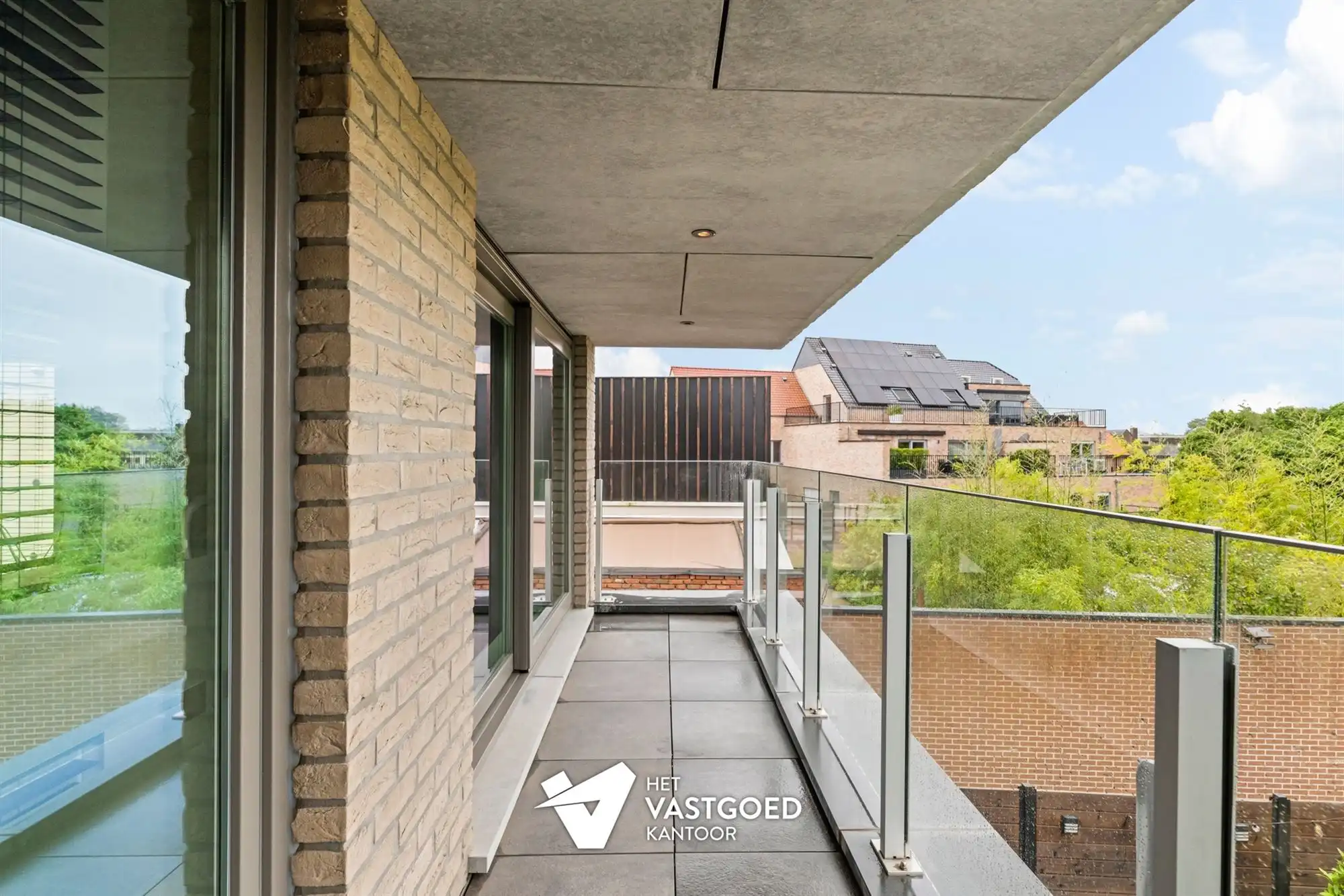 RECENT APPARTEMENT (87M²) MET 2 SLAAPKAMERS, TERRAS, GARAGE MET APARTE BERGING EN CARPORT TE HULSHOUT foto 22