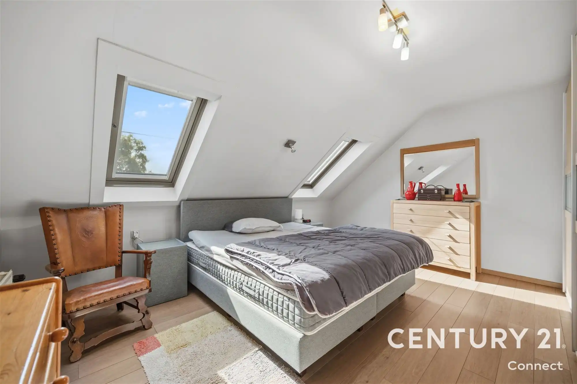 Lichtrijke villa met 4 slaapkamers. foto 14