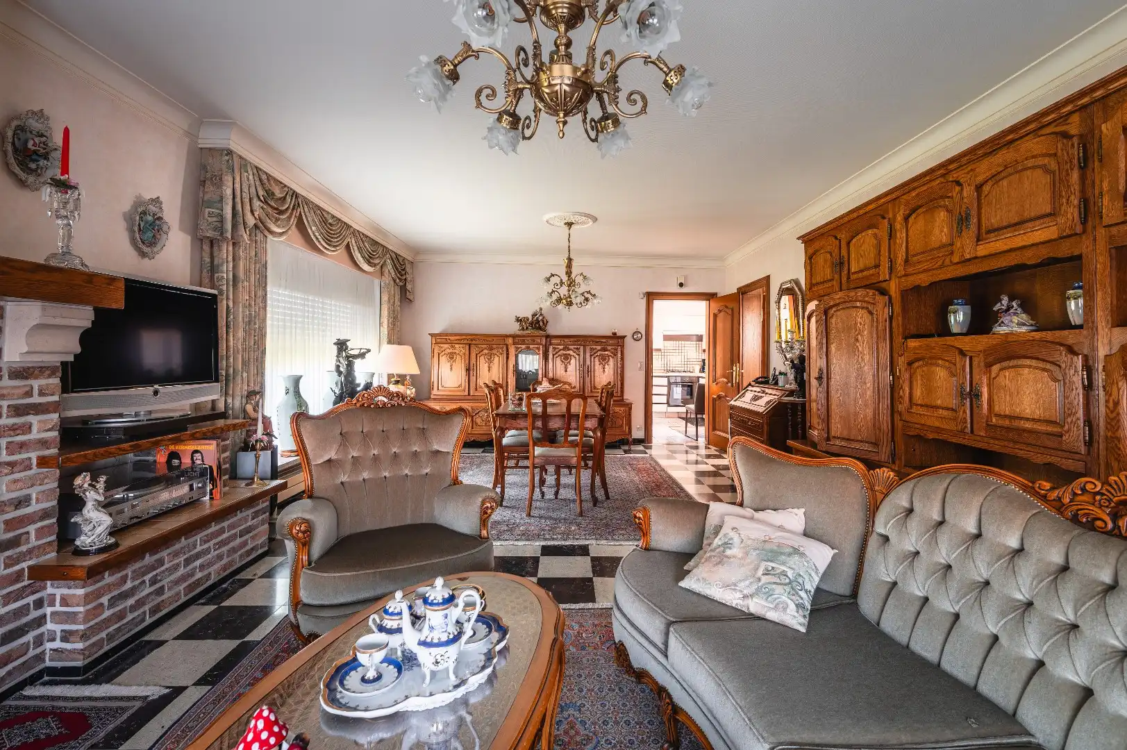 Alleenstaande woning van 291 m² met een loods van 473 m² en een schuur van 189 m² foto 14