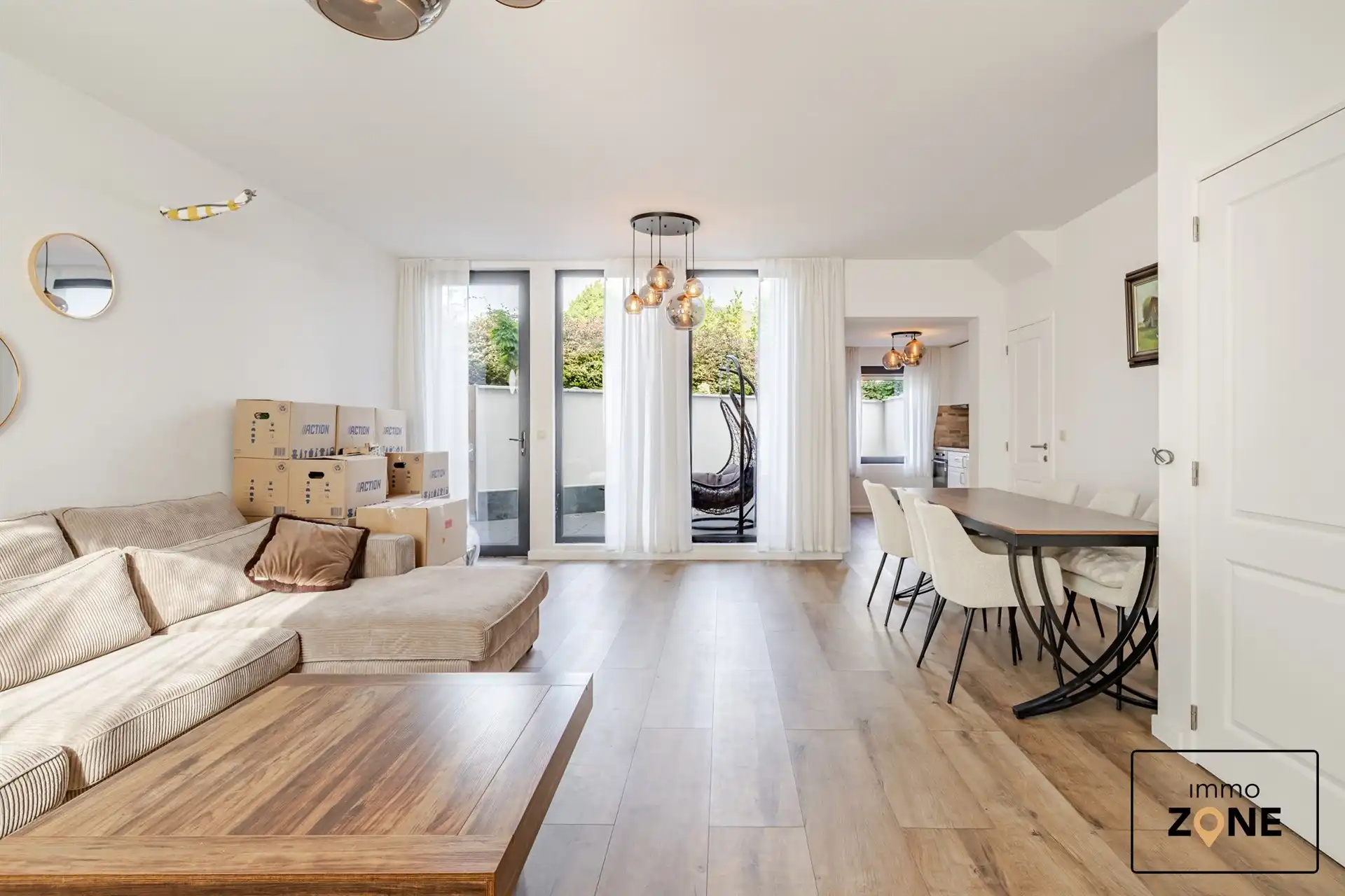 Karaktervolle handelswoning met ruim appartement in Hamme! foto 2