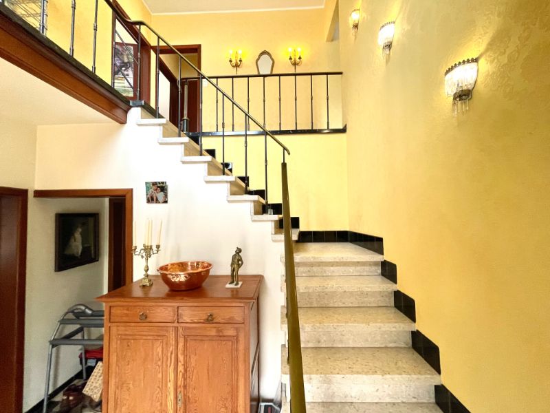 Ruime villa te huur in Mariakerke foto 2