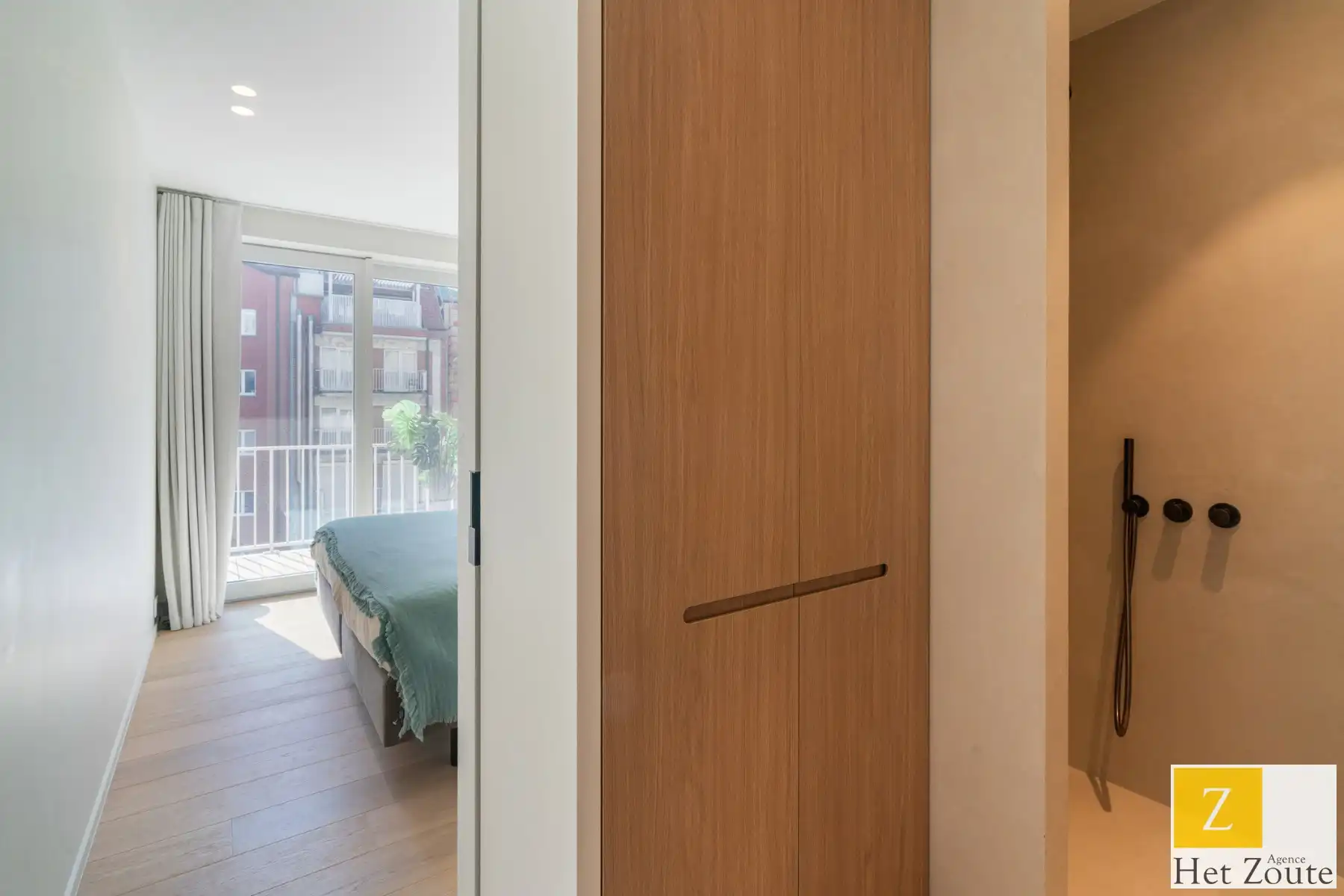 Elegantie, exclusieve luxe en frontaal zeezicht in Het Zoute foto 19