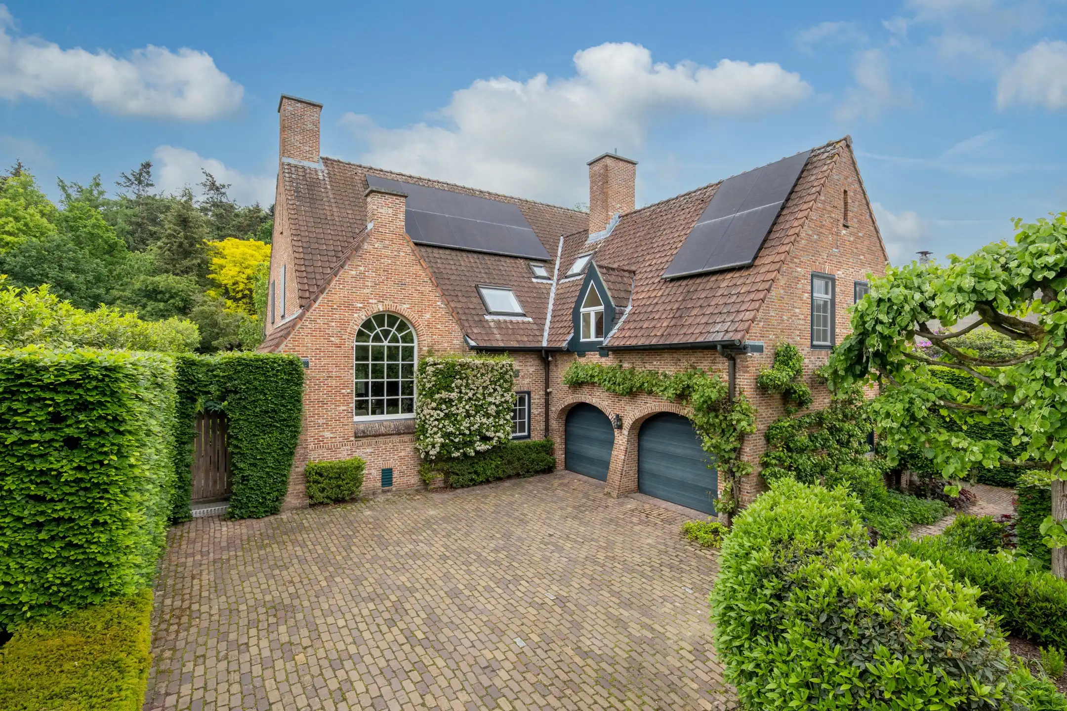 Villa met kantoor en 5 slpk. in groene rand van Turnhout foto 40