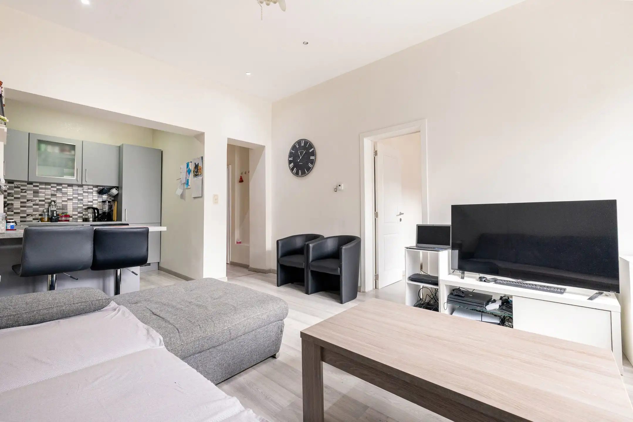 Appartement 1 slaapkamer + kantoor van ± 54 m² - Lage servicekosten foto 2