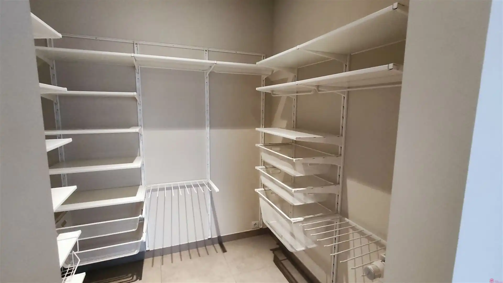 Gelijkvloers appartement met leuke buitenruimte foto 12