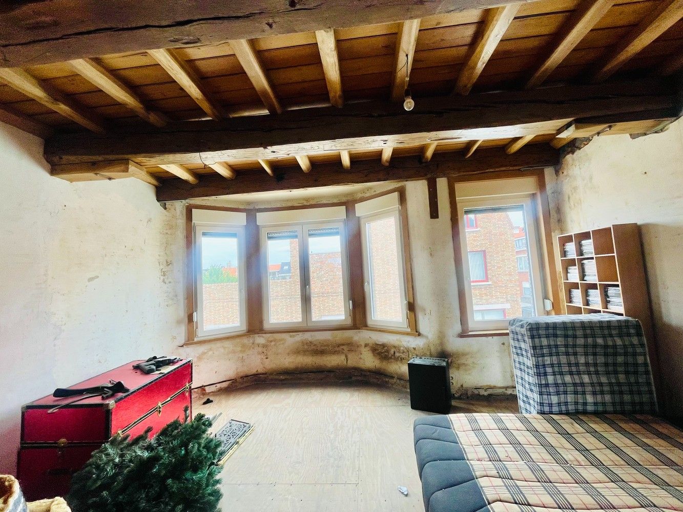 Vooraan Sint-Pieters  Ruim Burgerhuis met zuidgerichte tuin en garage van 70m² foto 18