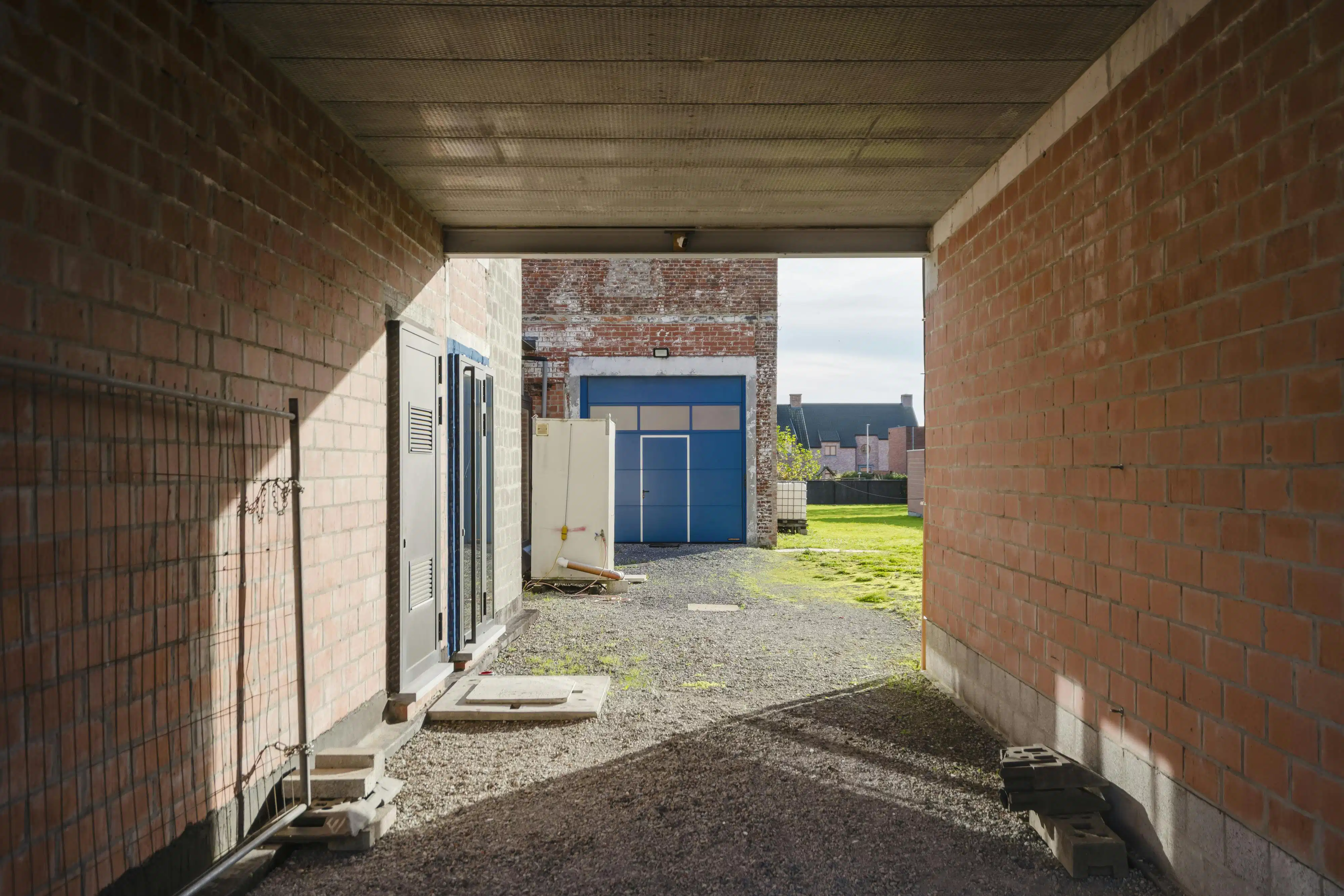 Opbrengsteigendom met handelspand en 2 appartementen te koop in Wevelgem foto 12