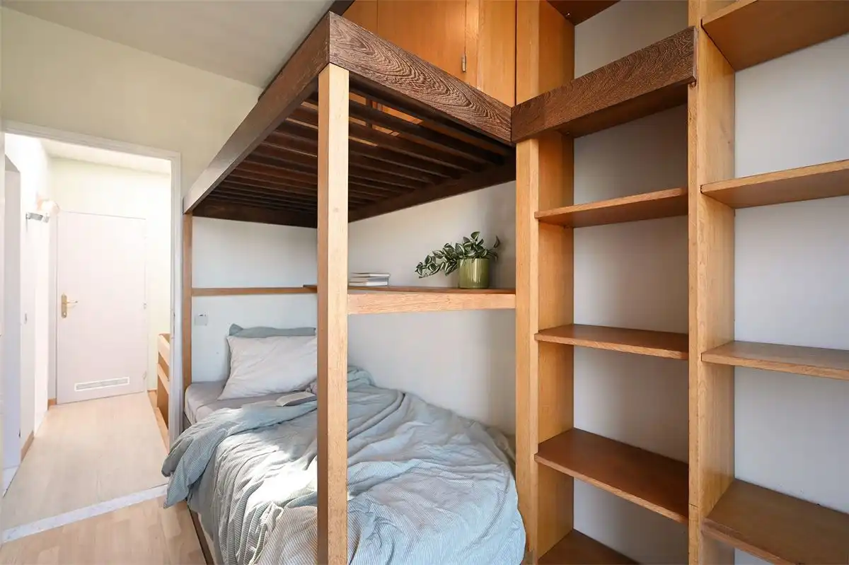 Ruime bel-etage met tuin en zonnig terras in Hoevenen foto 27