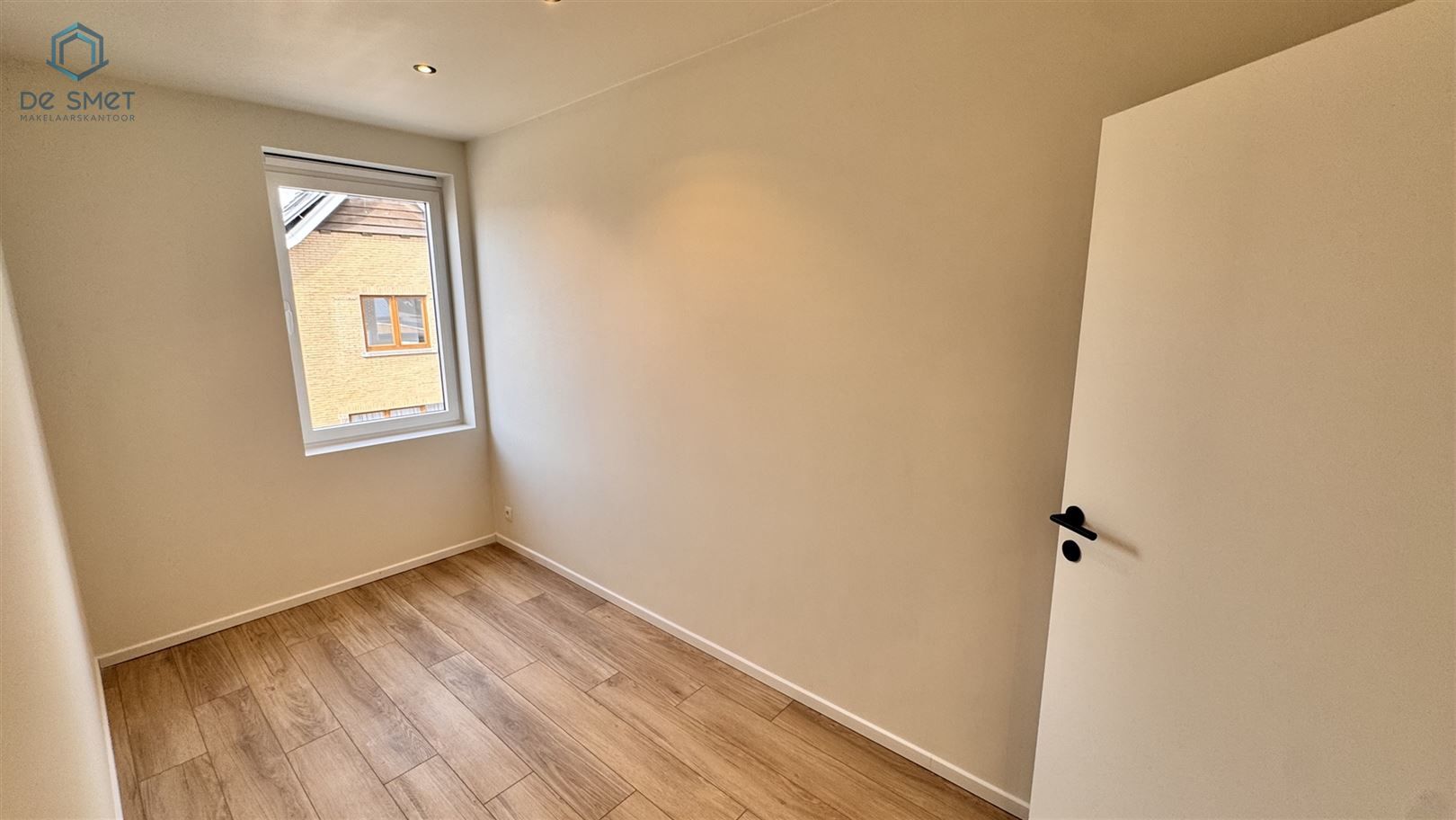 GERENOVEERDE WONING MET 3 SLP EN TUINTJE TE ZANDBERGEN foto 17