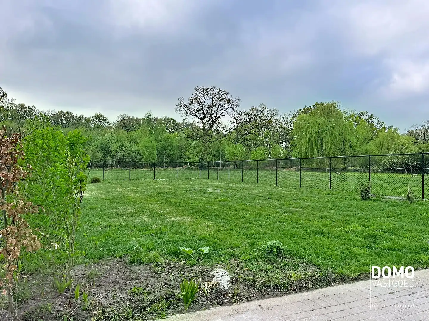 VOLLEDIG GERENOVEERDE WONING MET 3 SLAAPKAMERS EN ZUIDGERICHTE TUIN foto 28