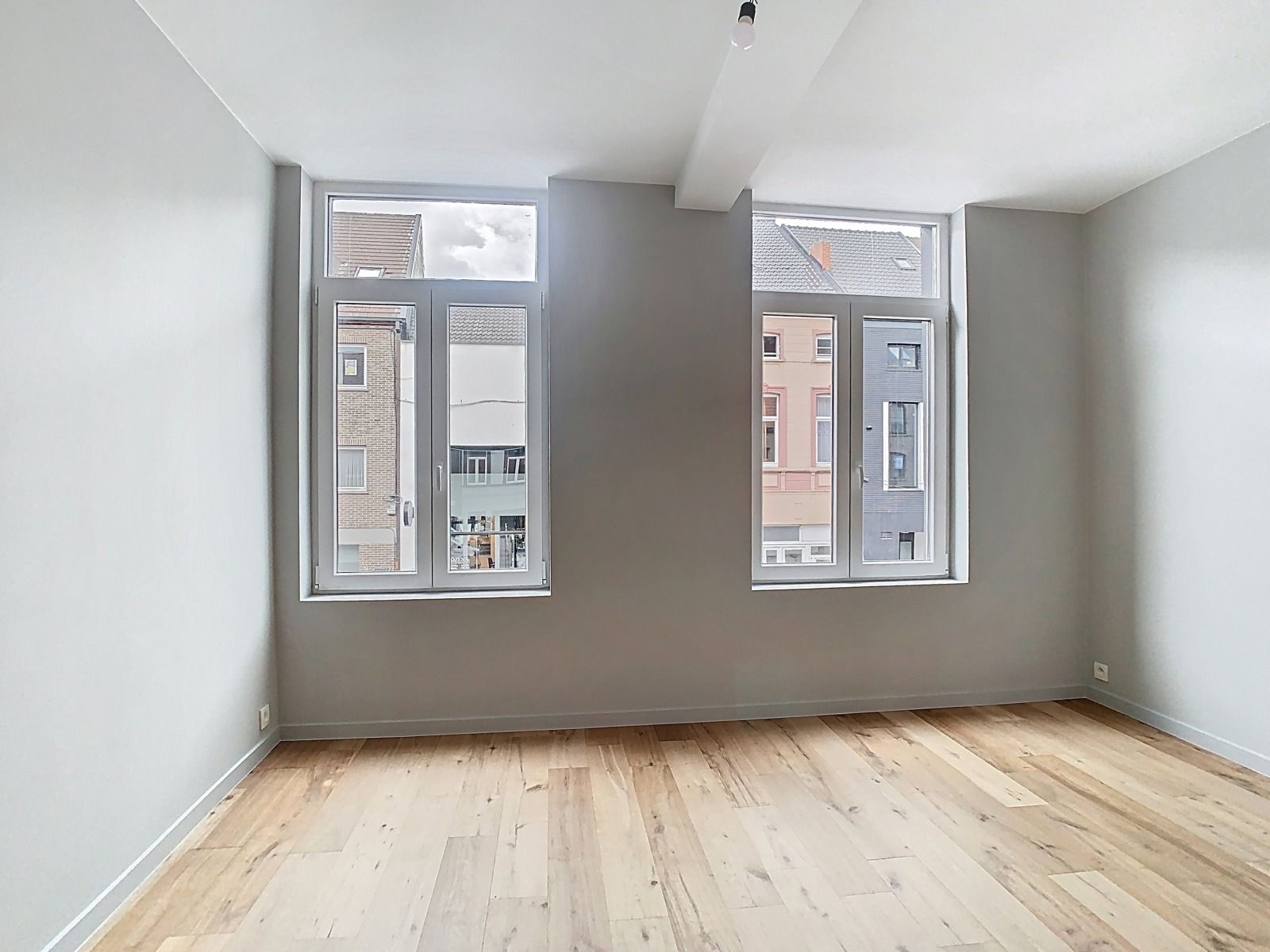 Instapklare woning met authentieke charme in hartje Aalst! foto 10