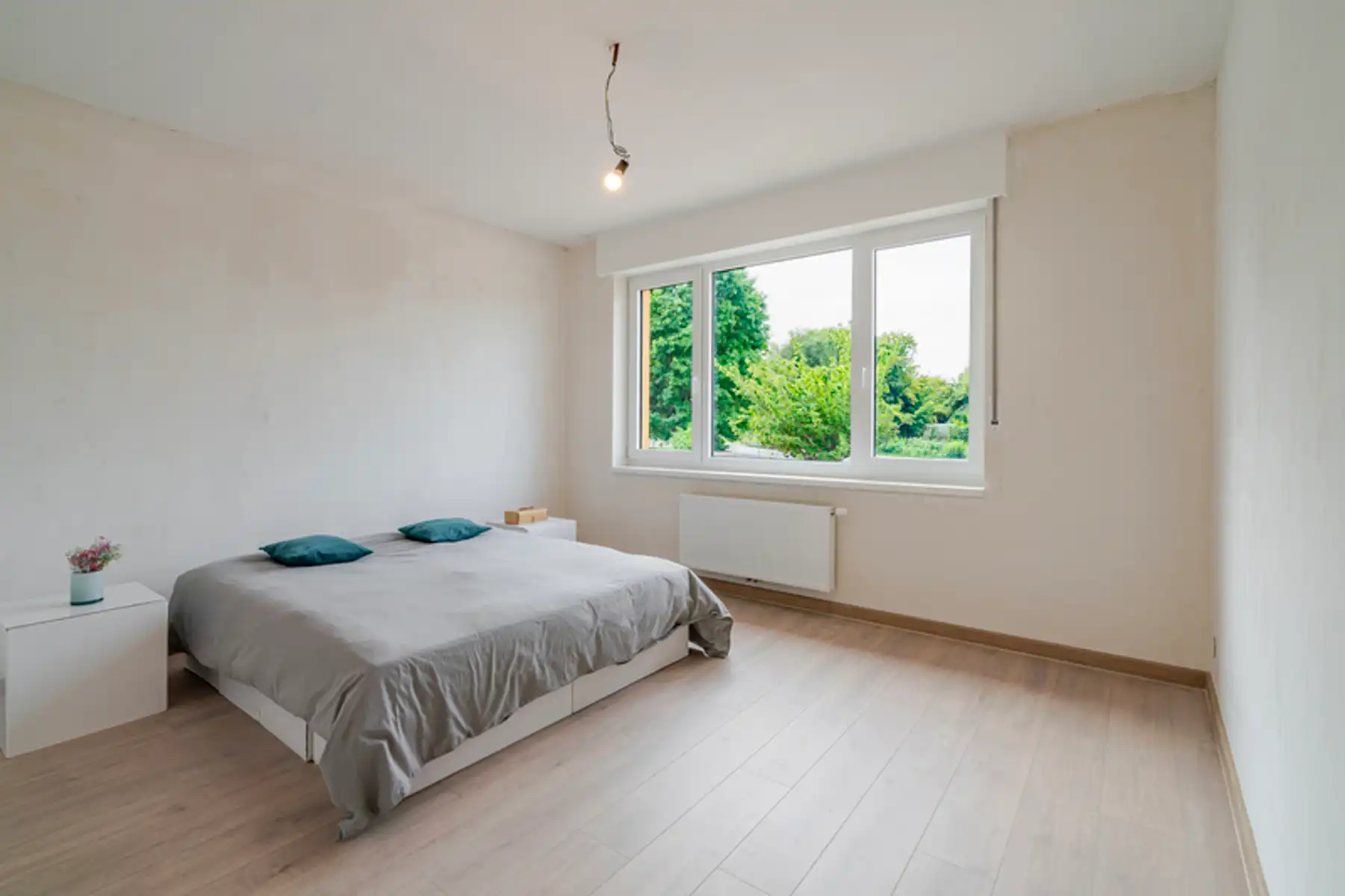 Gerenoveerde gezinswoning met 4 slpk aan station van Beernem foto 16