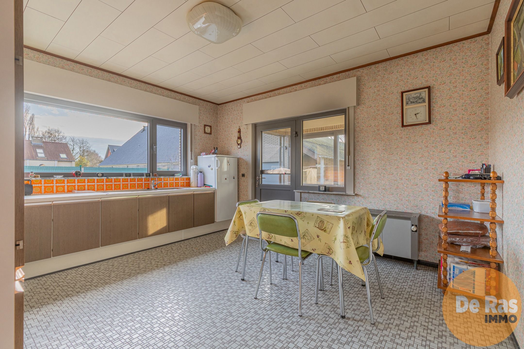 HERZELE - Verzorgde bungalow op een gunstige ligging foto 3