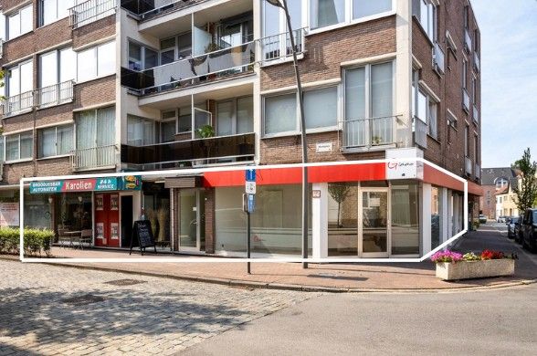 2 Handelspanden te Diepenbeek foto {{pictureIndex}}