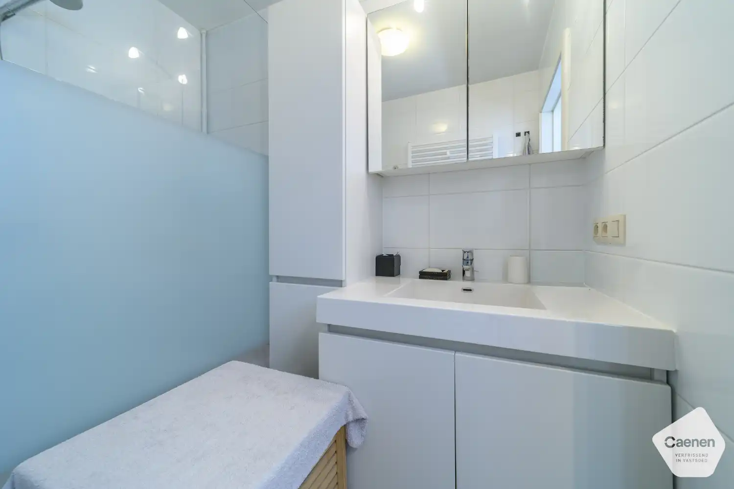 Instapklaar 2-slaapkamerappartement met zuidgericht terras nabij zee foto 11
