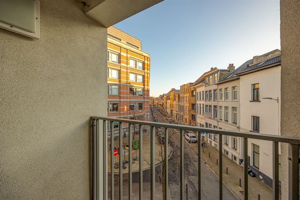 Energiezuinige studio met terrasje foto 6
