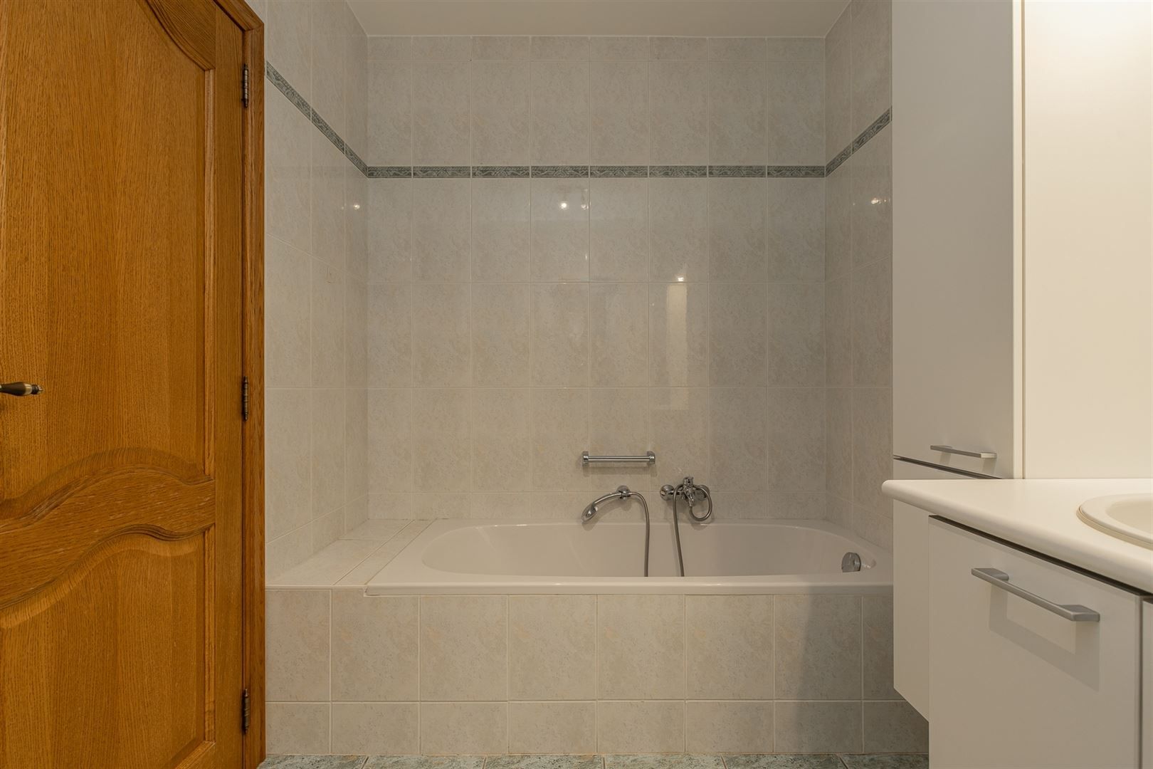 Appartement met 3 SLP te Sint-Agatha-Berchem foto 11